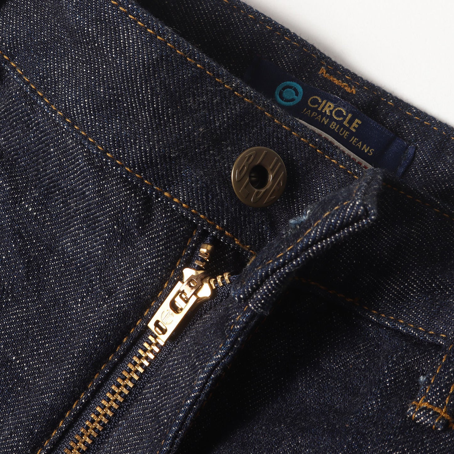 J304 ストレート ソフトデニムパンツ