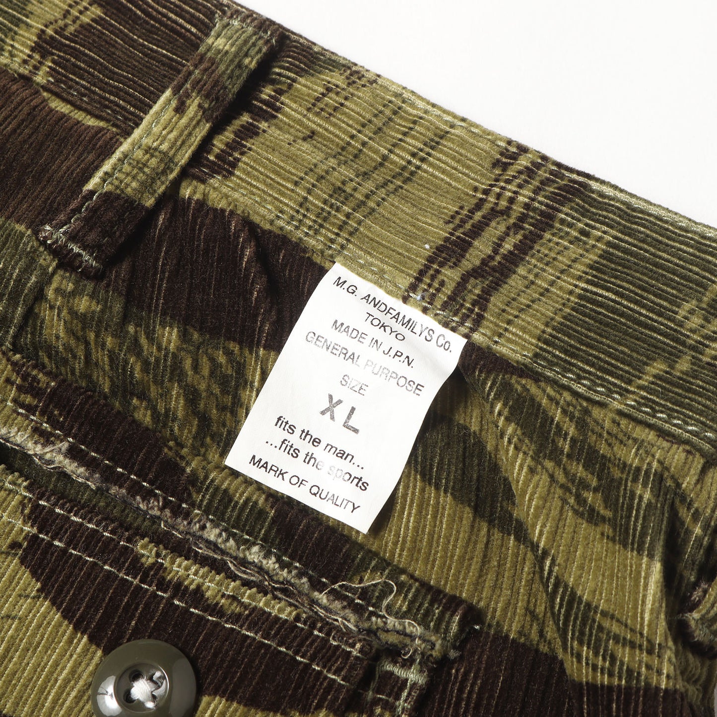 リザードカモ カットオフ コーデュロイ ショーツ