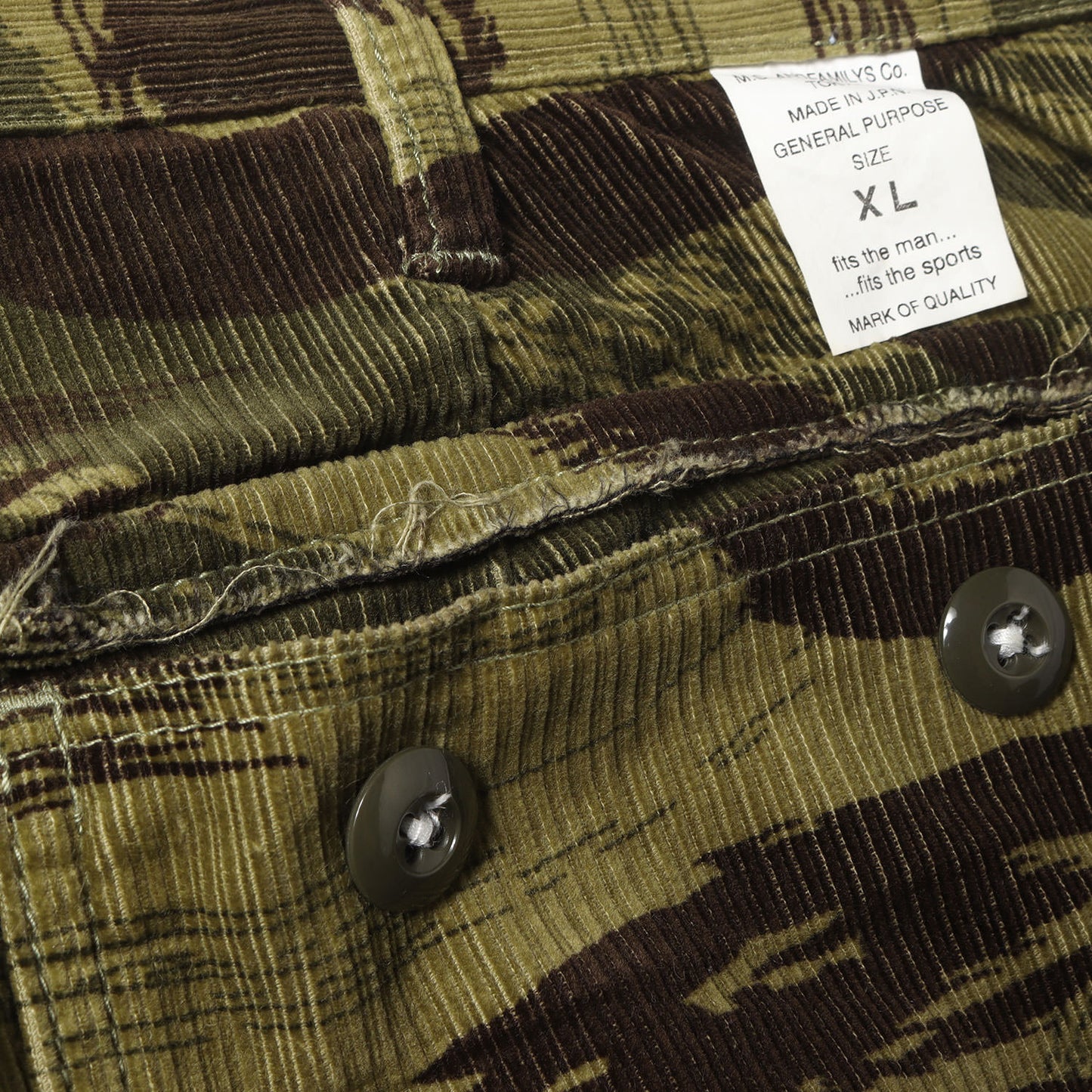 リザードカモ カットオフ コーデュロイ ショーツ