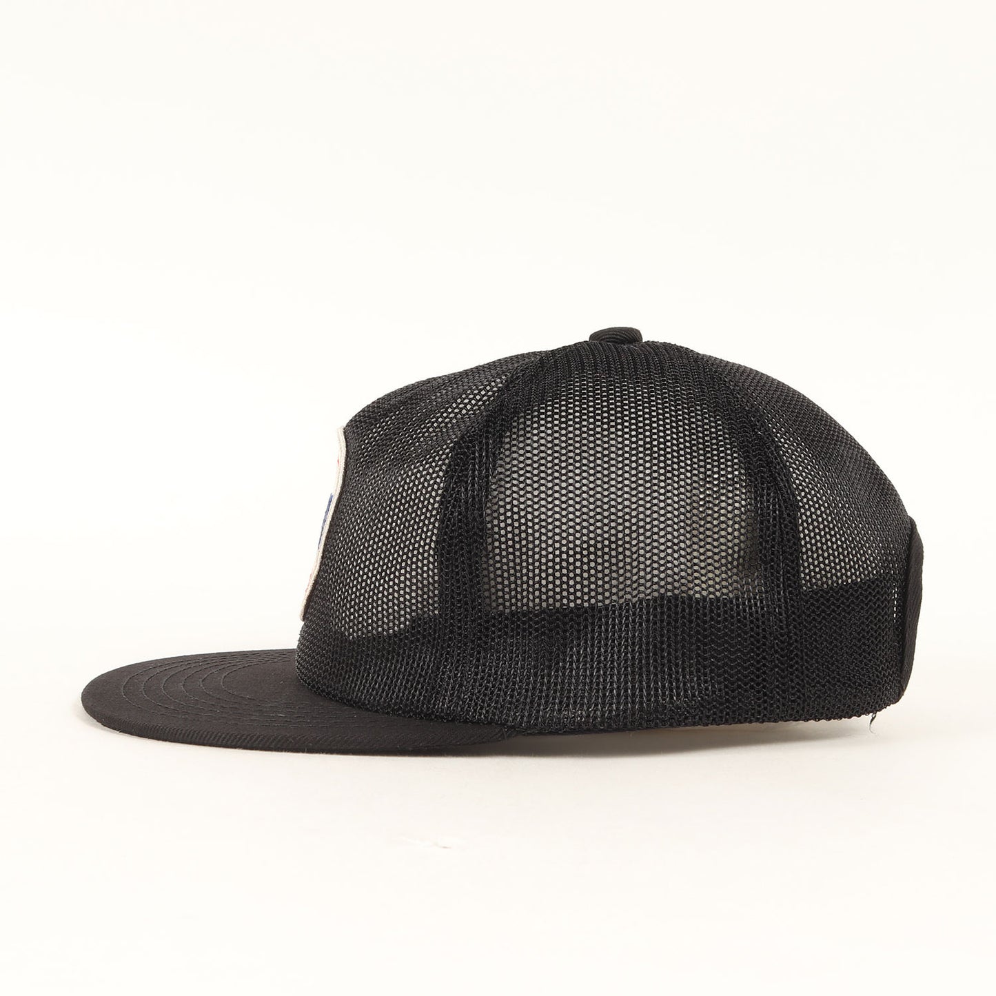 ワッペン付き フルメッシュキャップ(TRUCKER CAP FULL MESH)