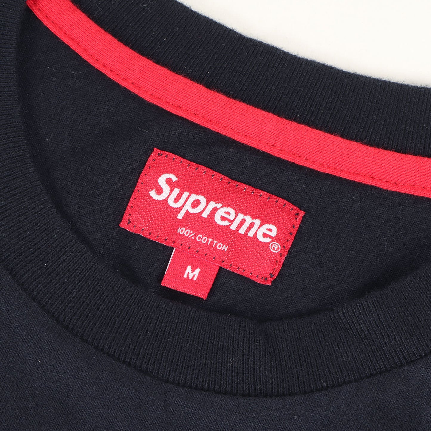 スモールBOXロゴ クルーネック Tシャツ(Small Box Tee)