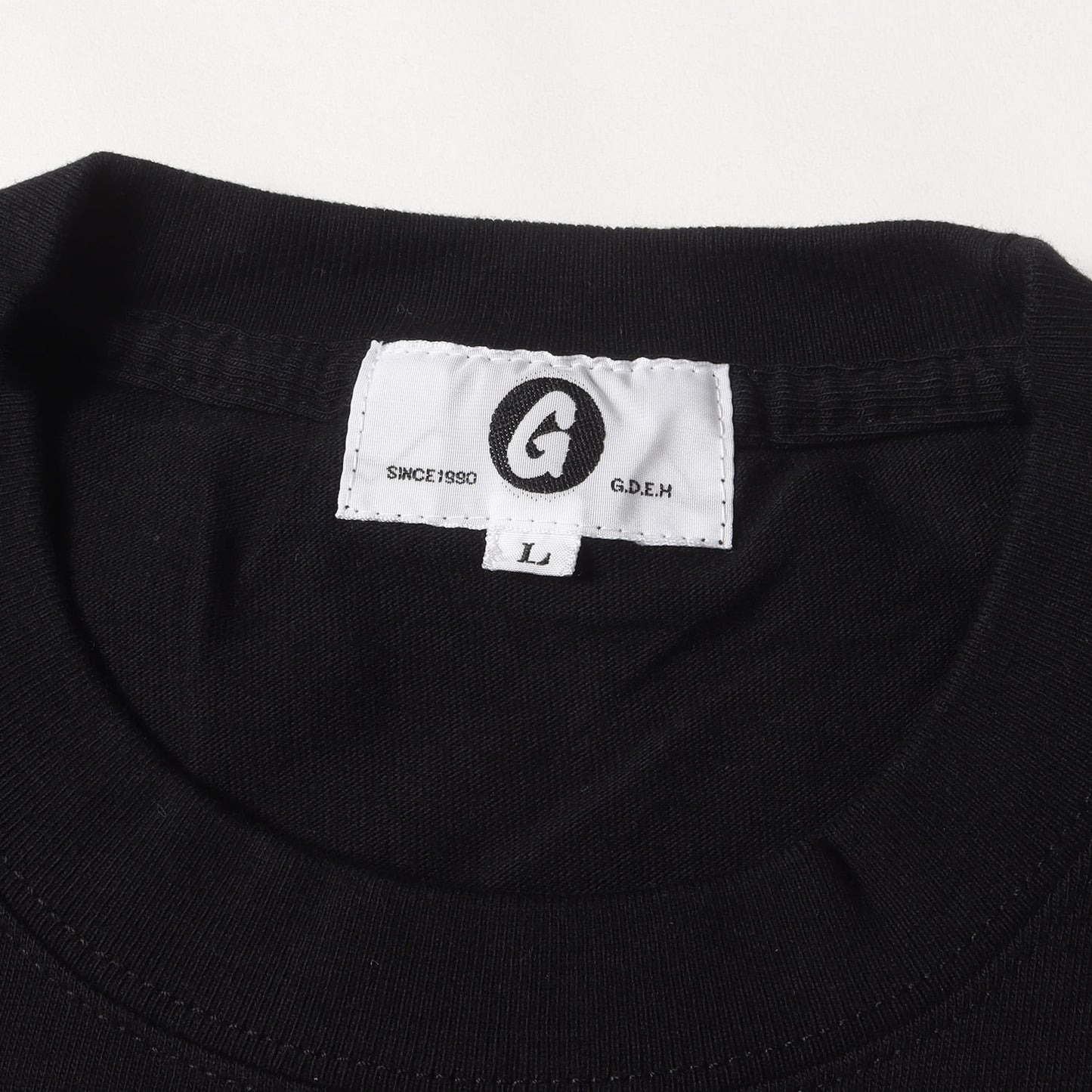 ×KOZIK マルクス ポスター Tシャツ(KOZIK ART WORK PRINT TEE)