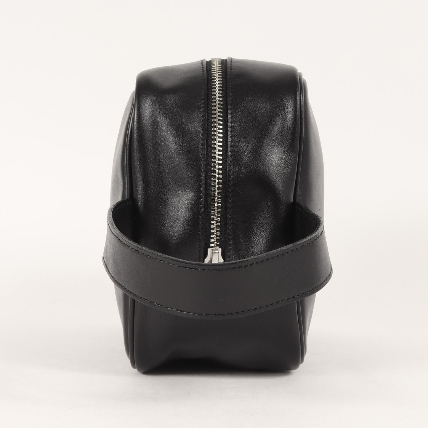 25SS レザー キックスバッグ / シューズケース(Leather Kicks Bag)