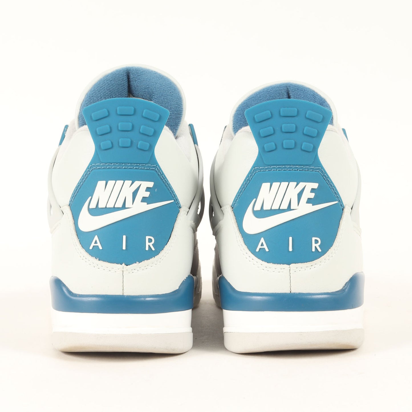 AIR JORDAN 4 RETRO MILITARY BLUE (FV5029-141)