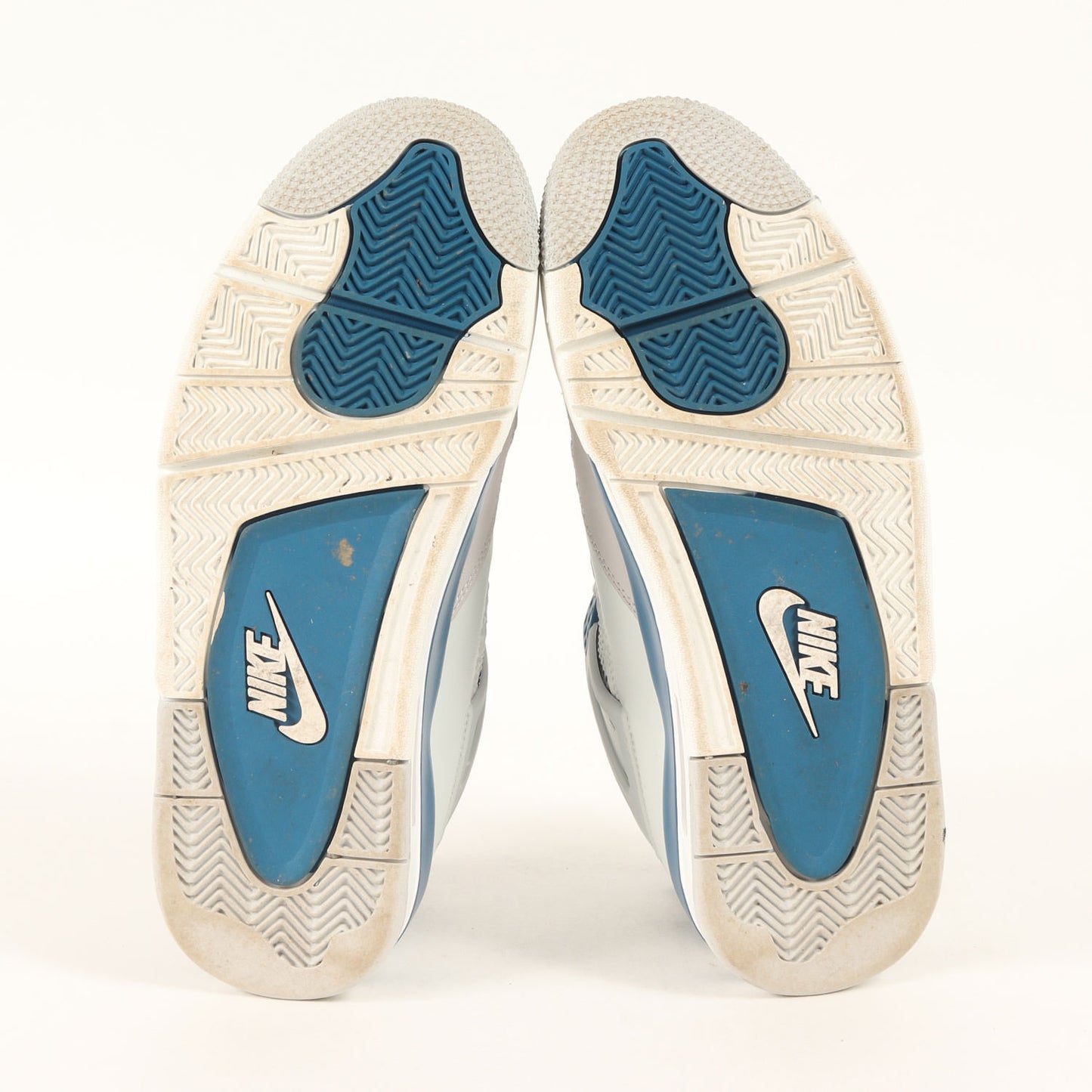 AIR JORDAN 4 RETRO MILITARY BLUE (FV5029-141)