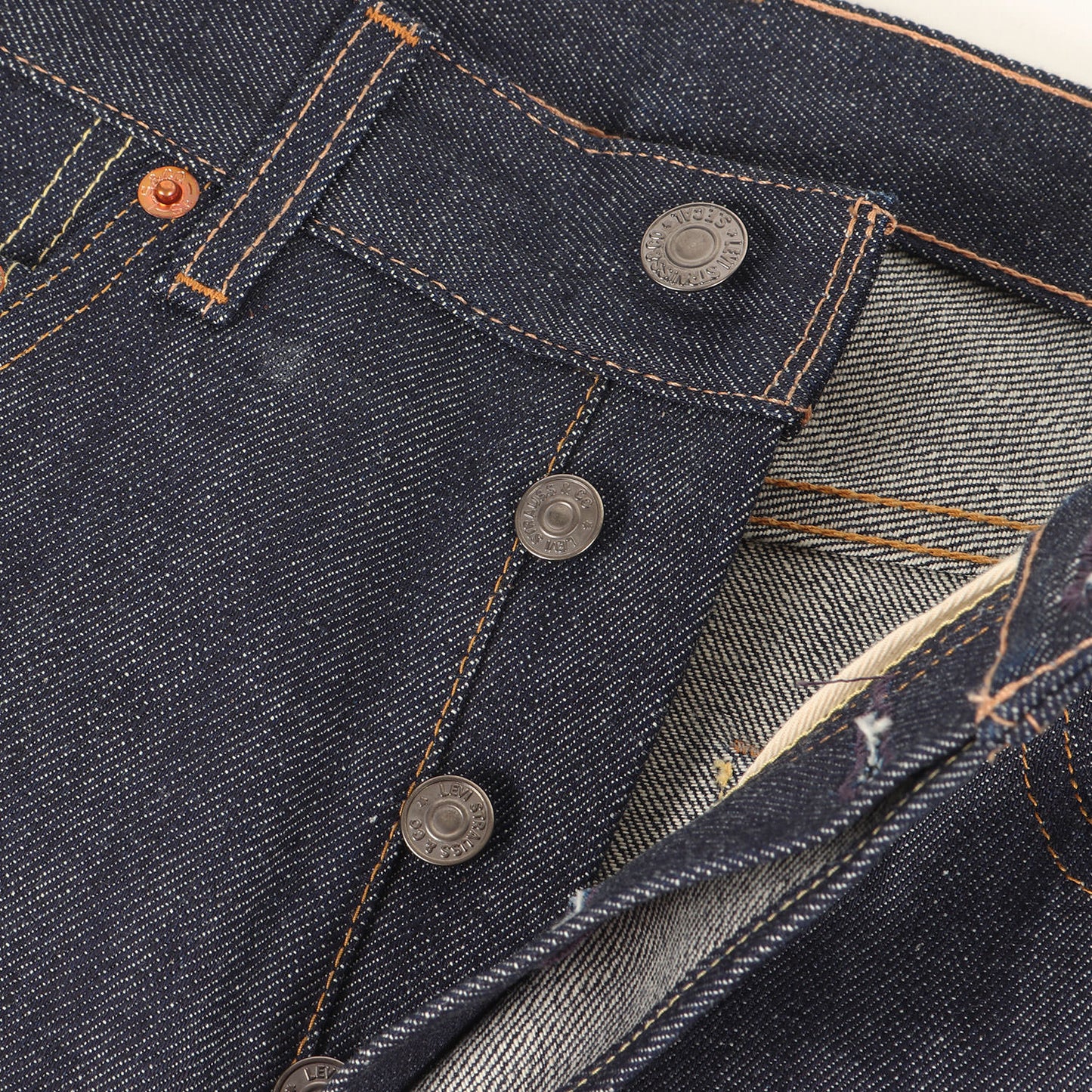 [現行モデル ブルガリア製] 1966年復刻 501XX-501 Big E デニムパンツ(66501-0135)