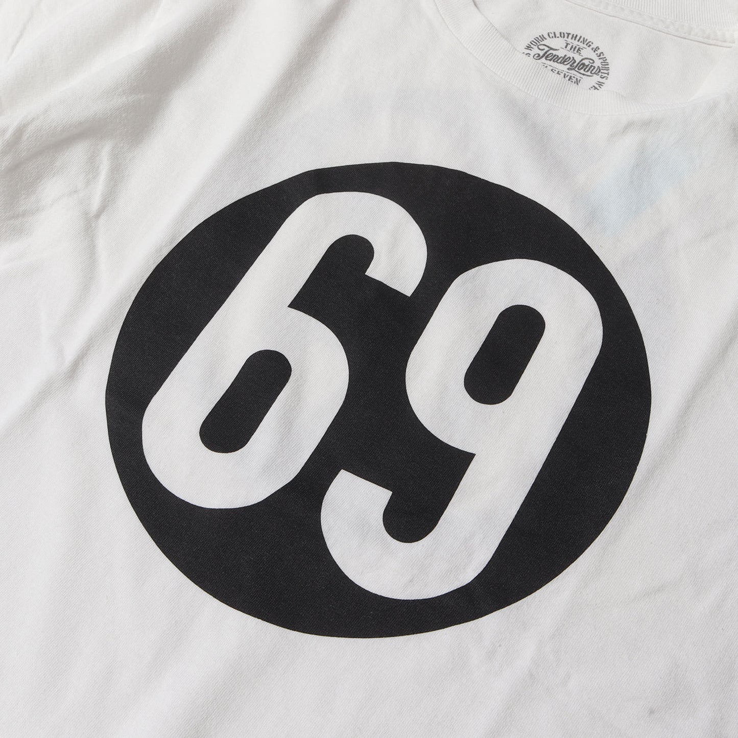 69ロゴ クルーネック Tシャツ