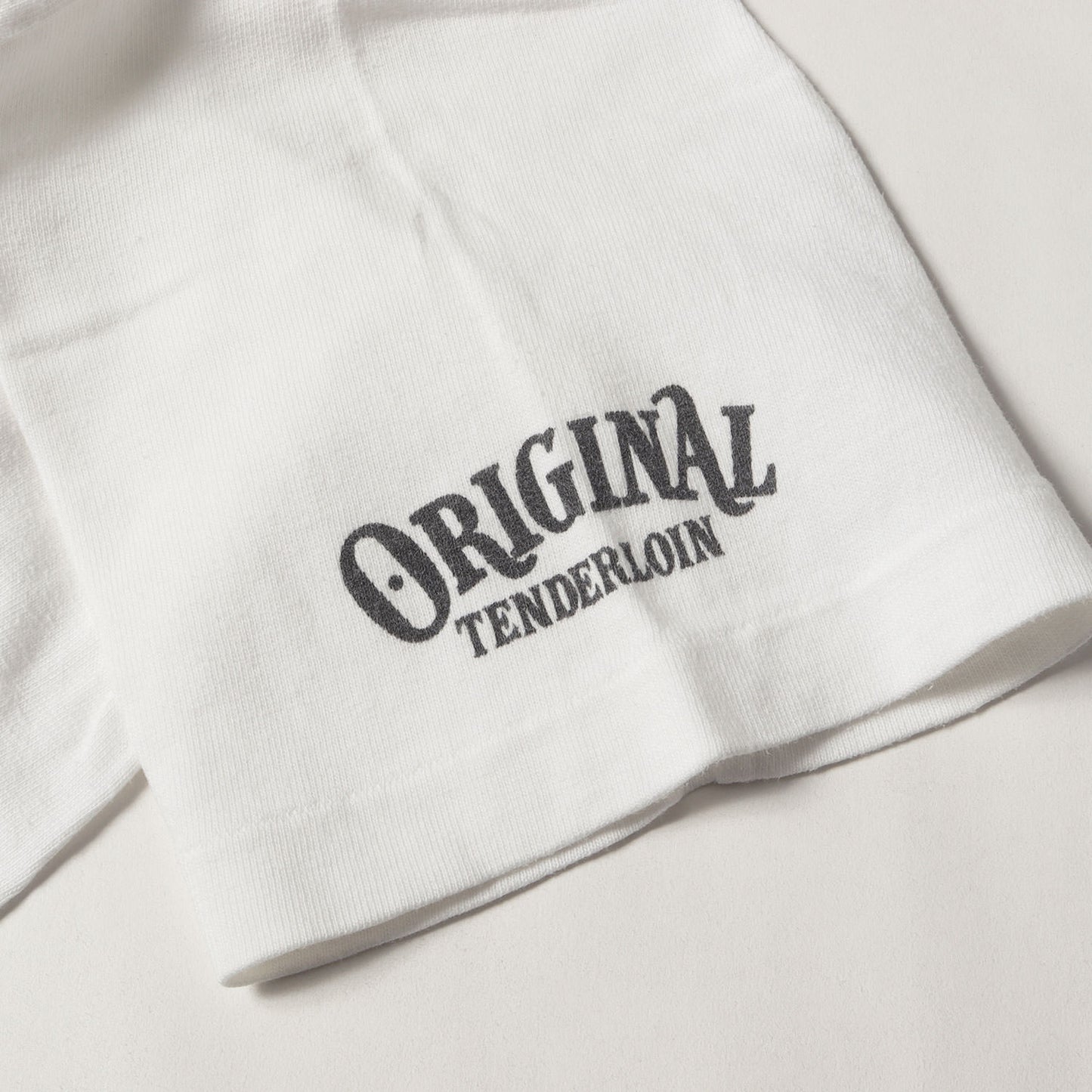 ブランドロゴ ポケット Tシャツ