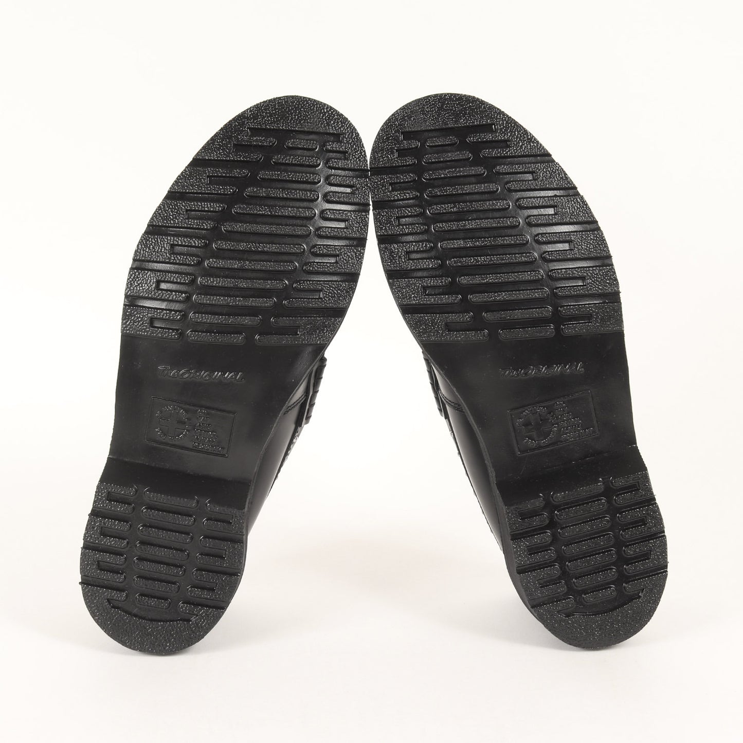 25SS ×Dr. Martens スタッズ レザー ペントン ローファー(Studded Penton Loafer)