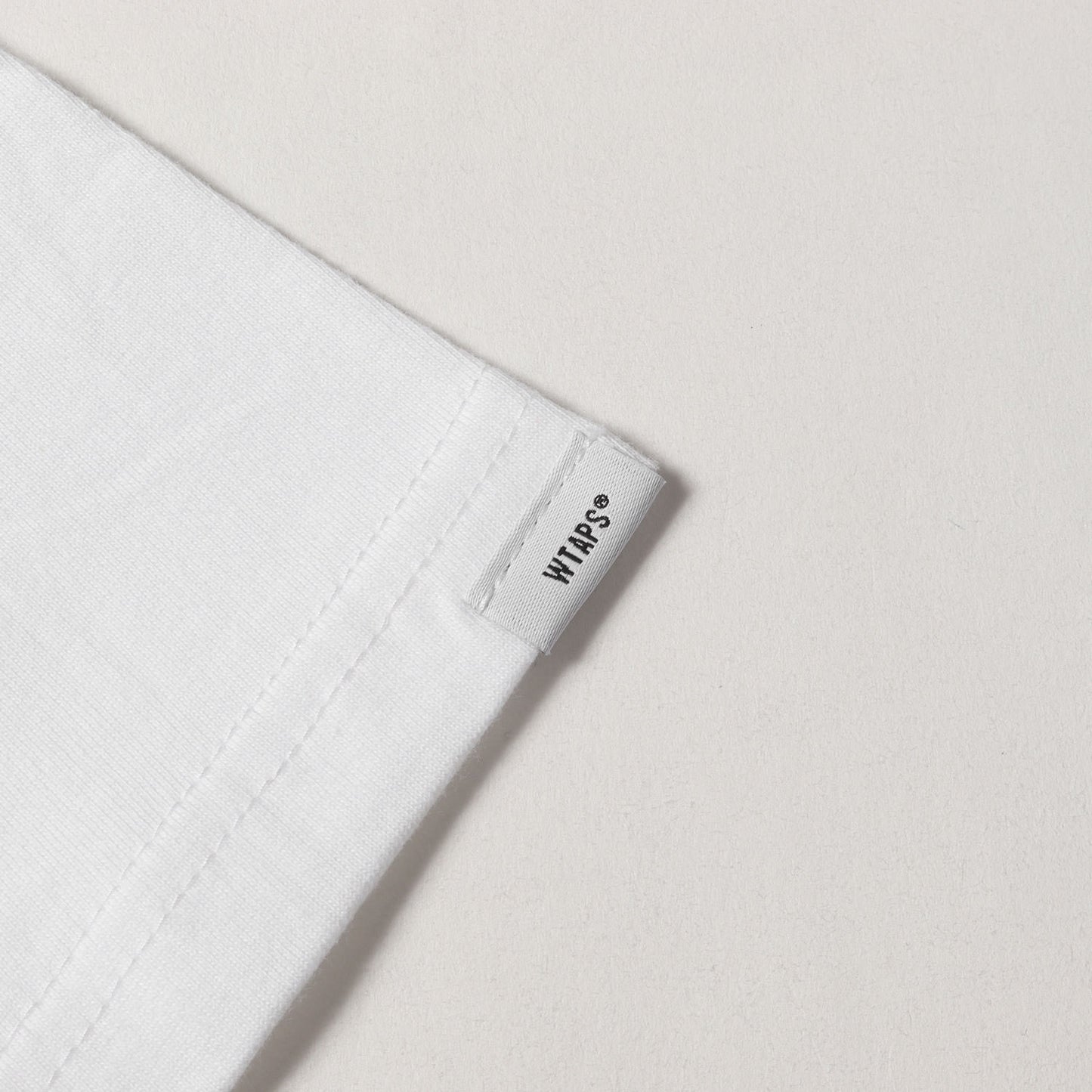 ミルスペックロゴ クルーネック Tシャツ(SPEC TEE)