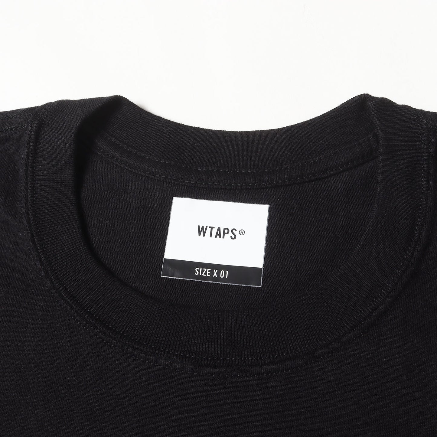 22SS ブランドロゴ クルーネック Tシャツ(VISUAL UPARMORED TEE)