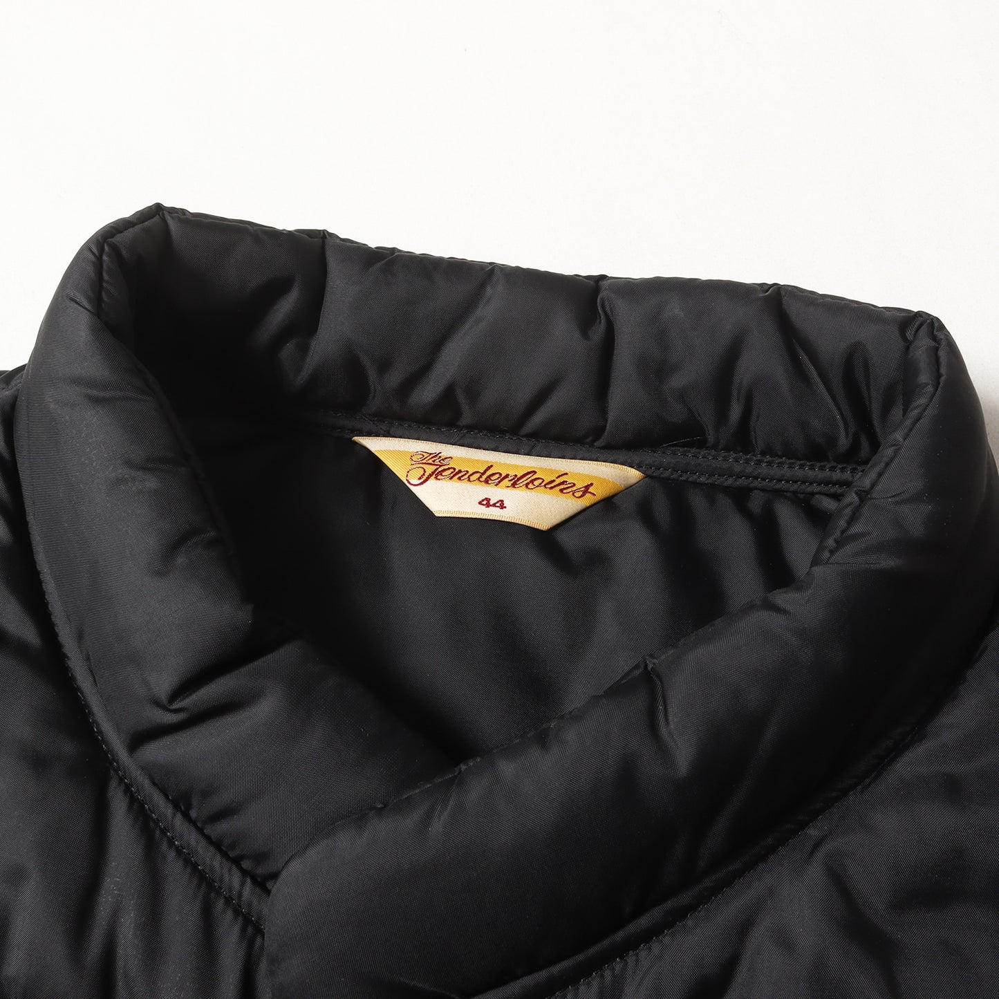 ワッペン付き 中綿 ナイロンベスト(T-NRA VEST)