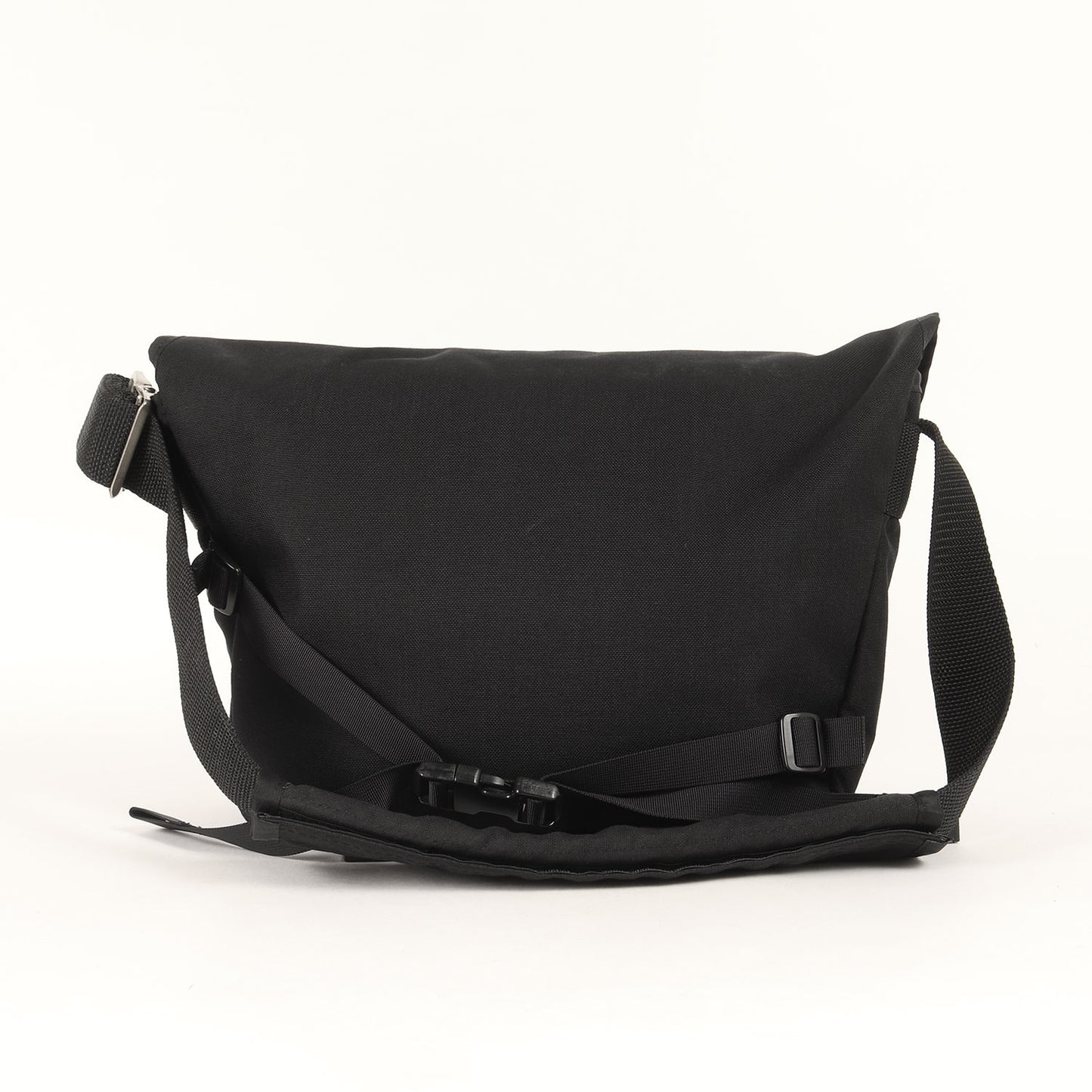 コーデュラナイロン メッセンジャーバッグ(super pro messenger bag)