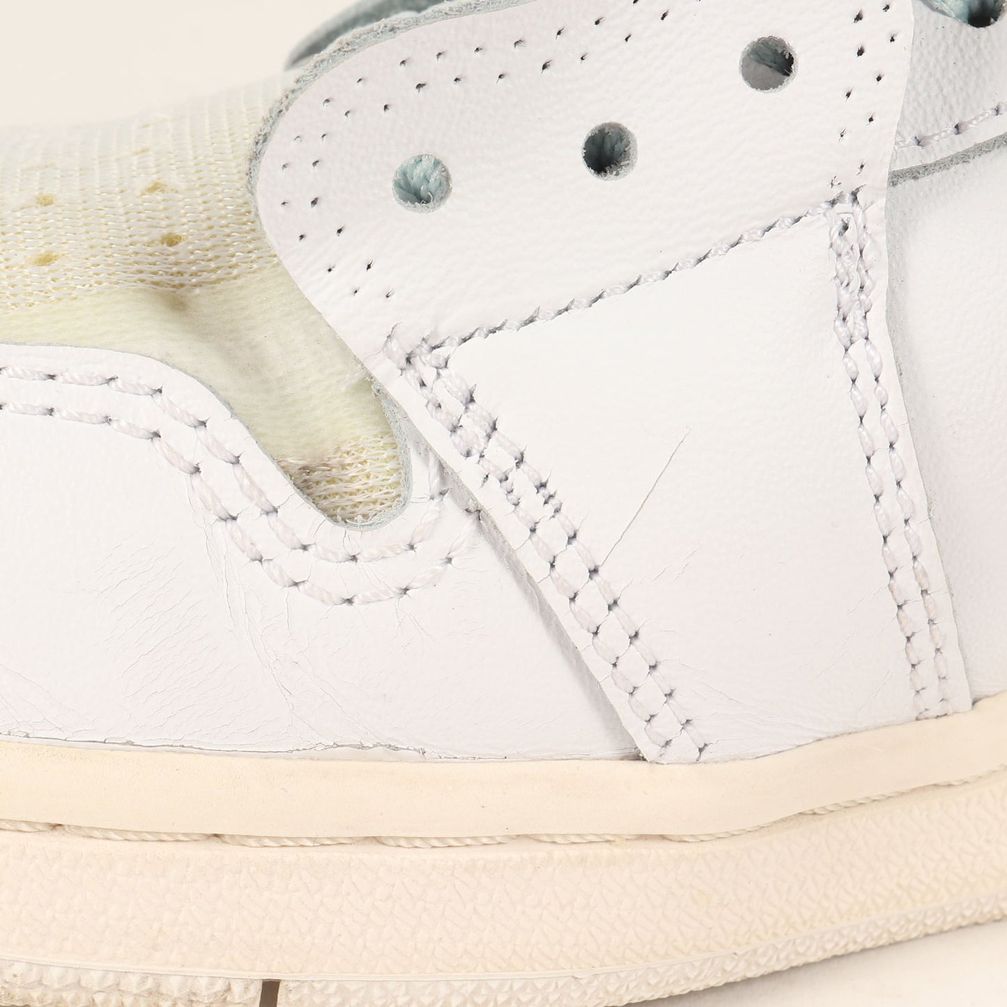 日本未発売 ×NIKE AIR JORDAN 1 NRG (AQ0818-100)