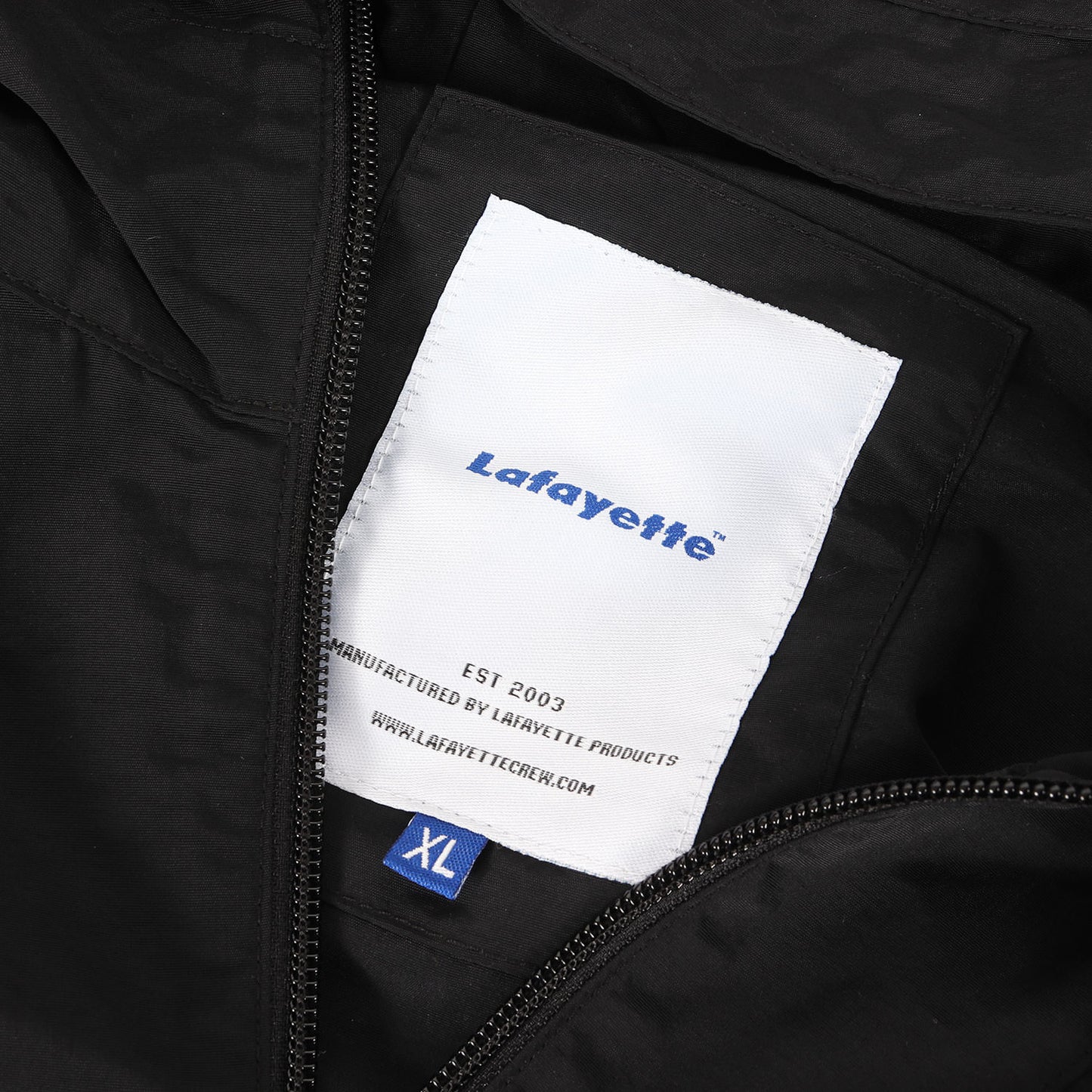 ハーフジップ ナイロン プルオーバージャケット