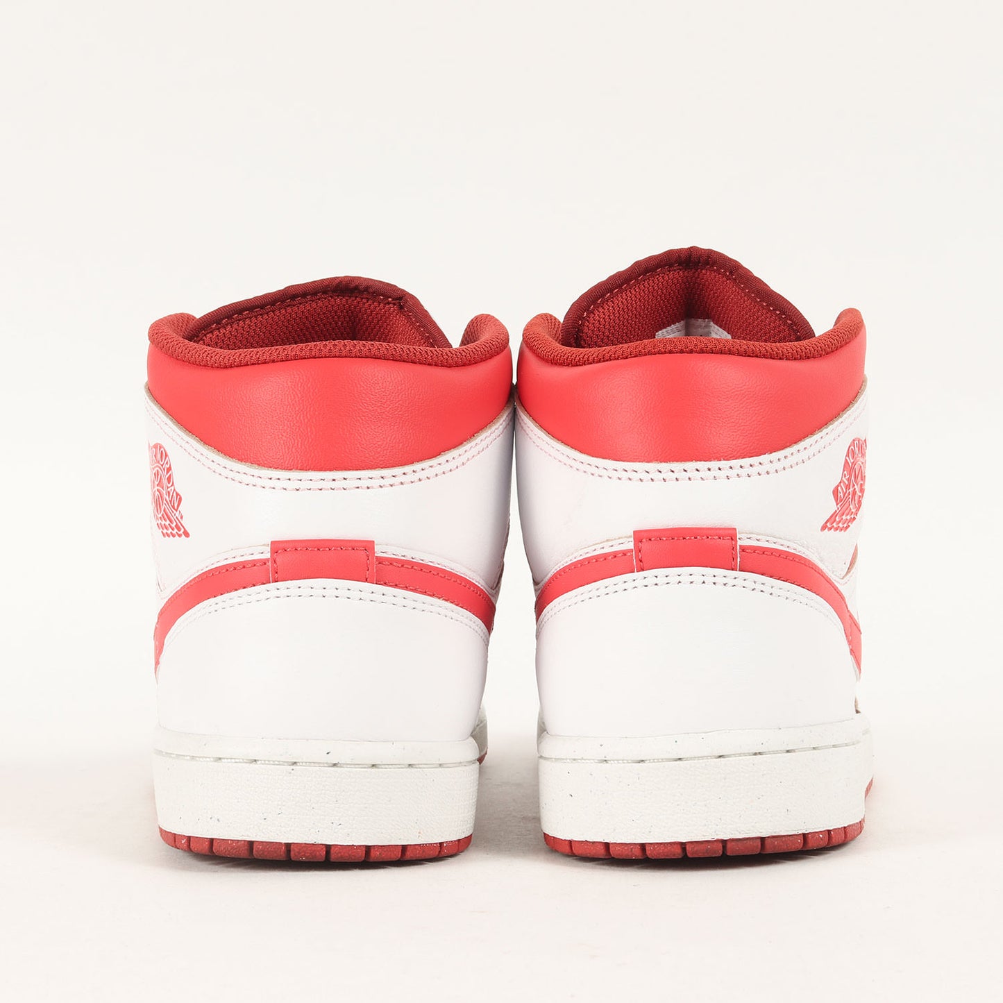 AIR JORDAN 1 MID SE (FJ3458-160)