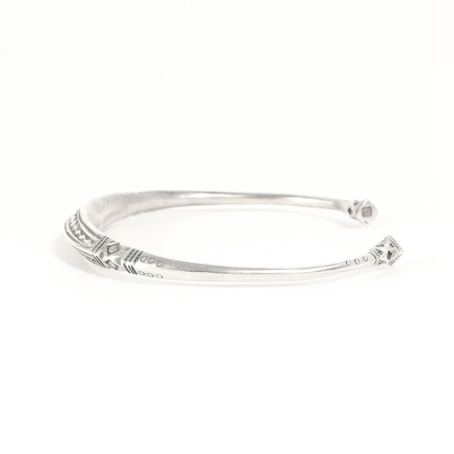 トゥアレグ族 シルバー バングル(TUAREG SILVER BRACELET LARGE)