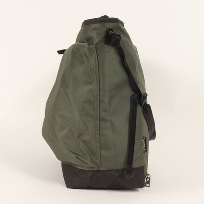 ライトウェイト クーリエ ショルダーバッグ(LIGHTWEIGHT COURIER SHOULDER BAG)