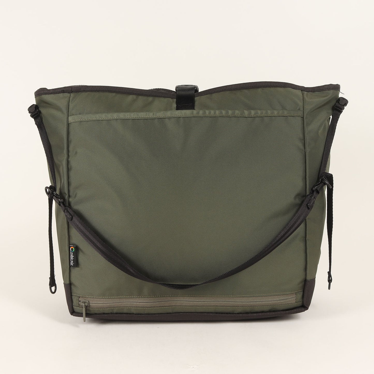 ライトウェイト クーリエ ショルダーバッグ(LIGHTWEIGHT COURIER SHOULDER BAG)