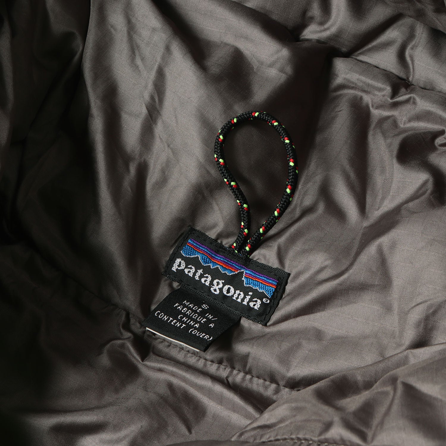 パタゴニア ダスパーカ 84097 F02 2002年製 黒 XS 【公式通販】