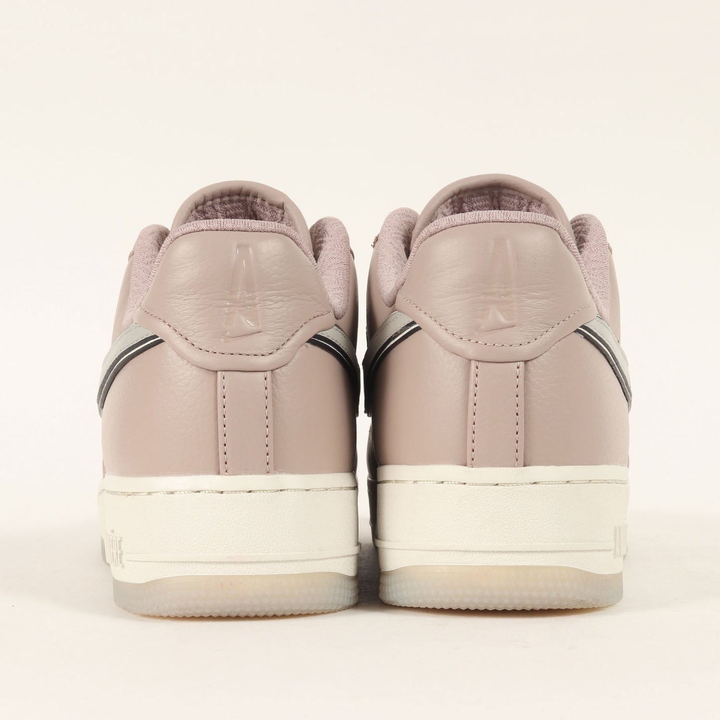 ×A MA MANIERE WMNS AIR FORCE 1 07 (HF4084-200)
