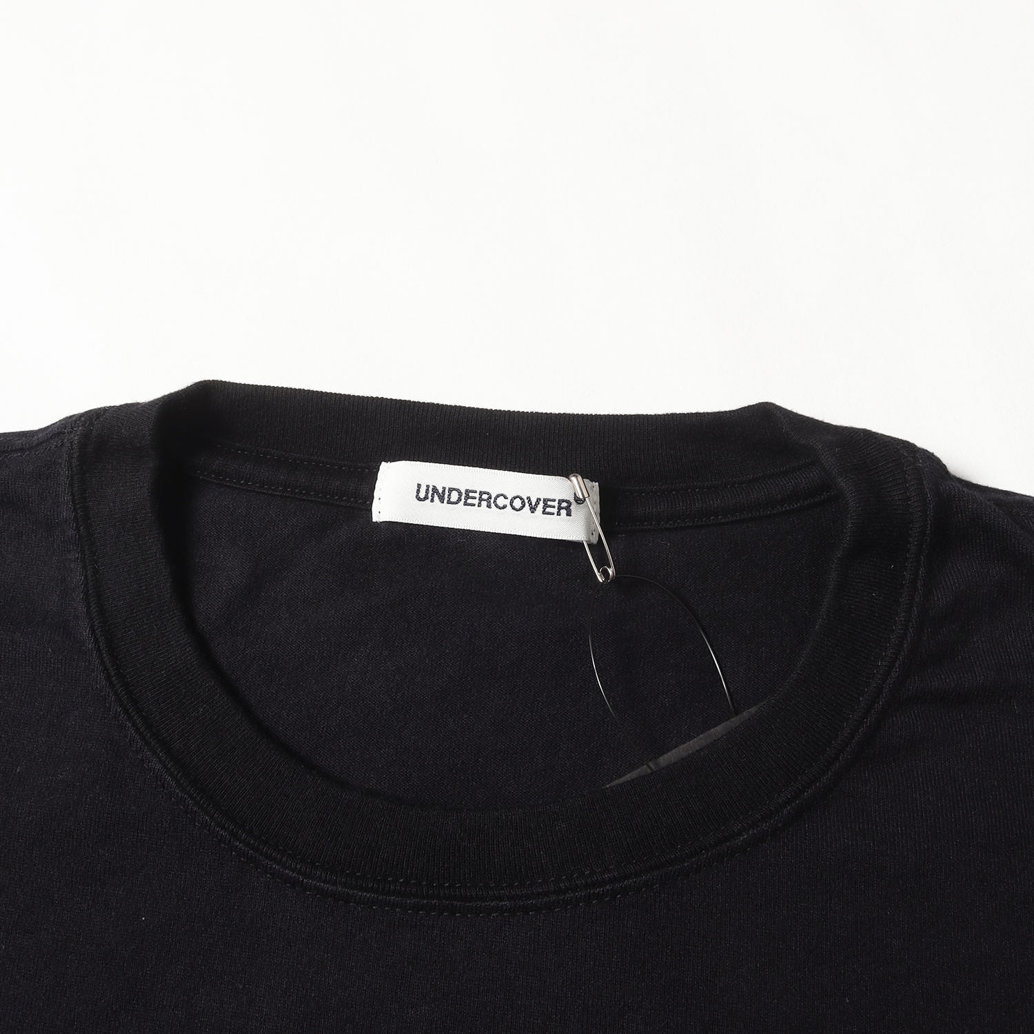 UNDERCOVER (アンダーカバー) 25SS グラフィックパッチ クルーネック T
