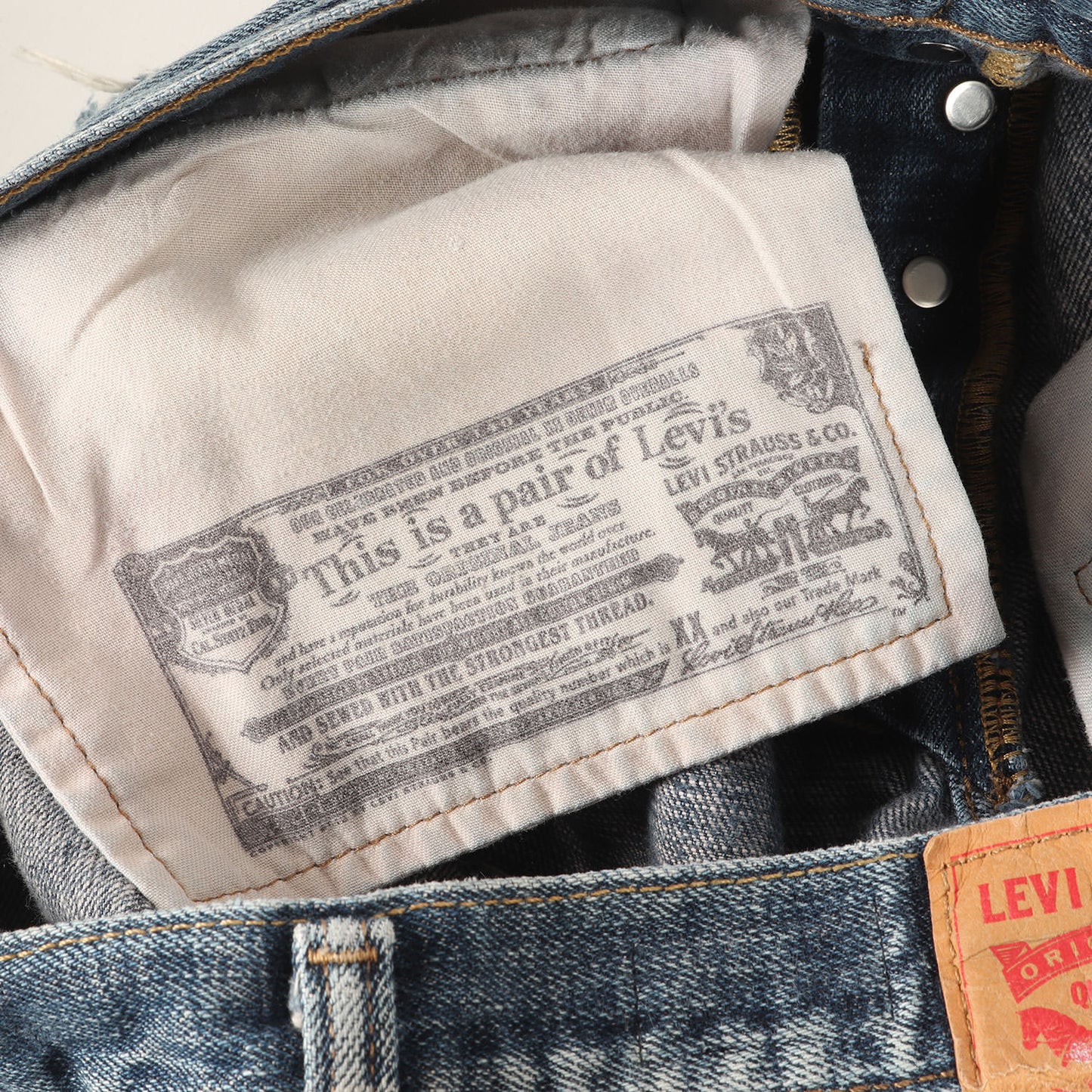 ×Levi's あともす&みいね 501 ダメージリペア加工 デニムパンツ
