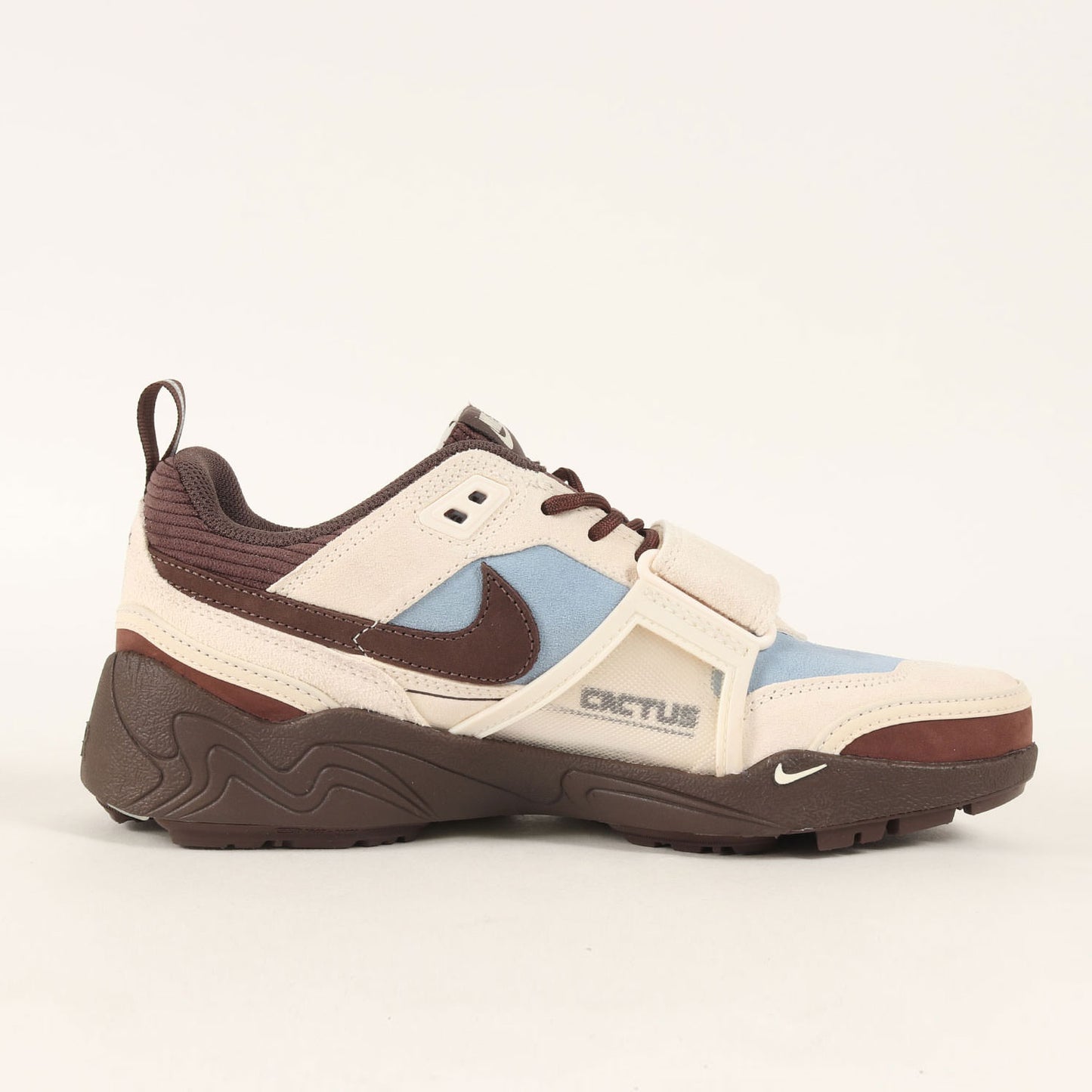 ×Travis Scott ZOOM FIELD JAXX LECHE BLUE (HQ3072-400)