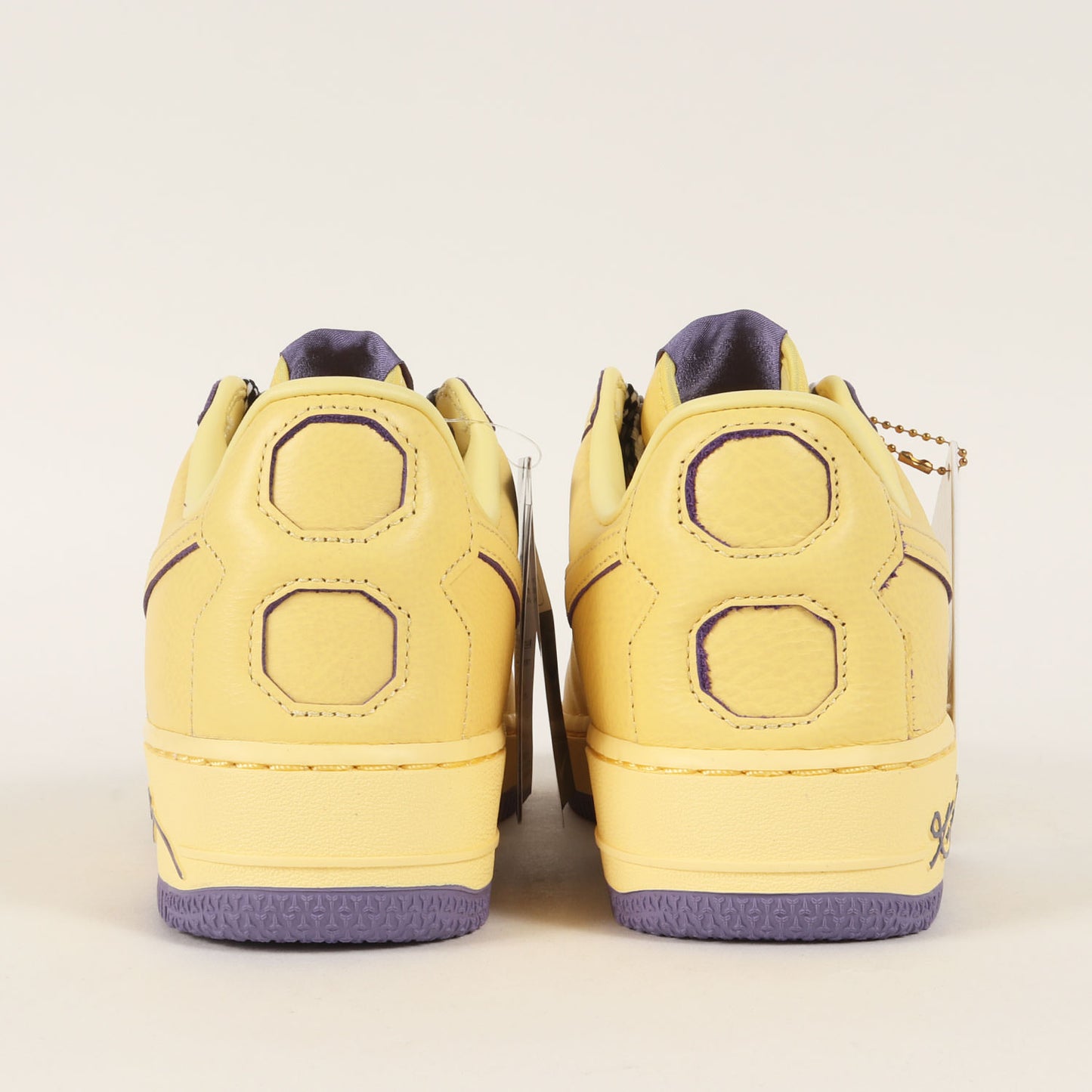 ×Kobe Bryant AIR FORCE 1 LOW PROTRO QS Soft Yellow (HV9408-700)