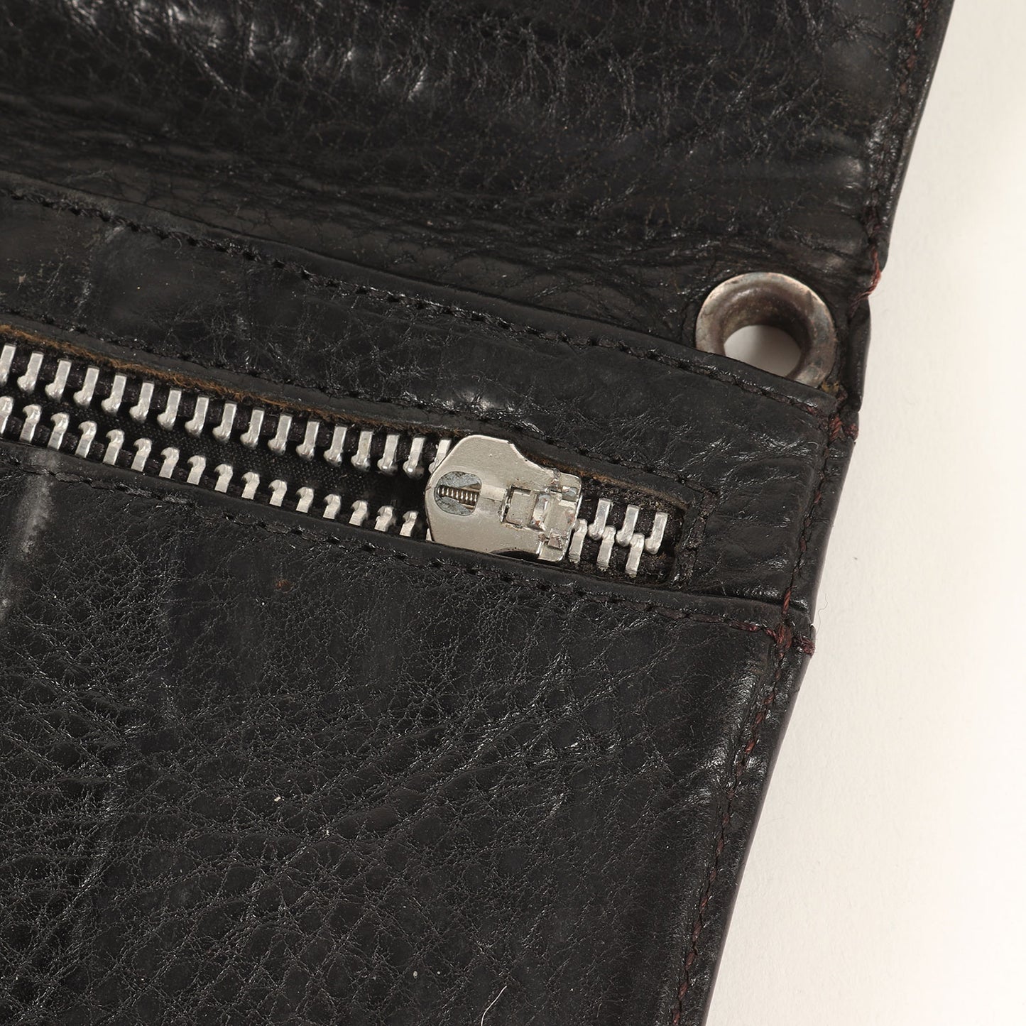 クロスボタン ウェーブ ヘビーレザー ロングウォレット / 長財布(WAVE WALLET CROSS BUTTON)