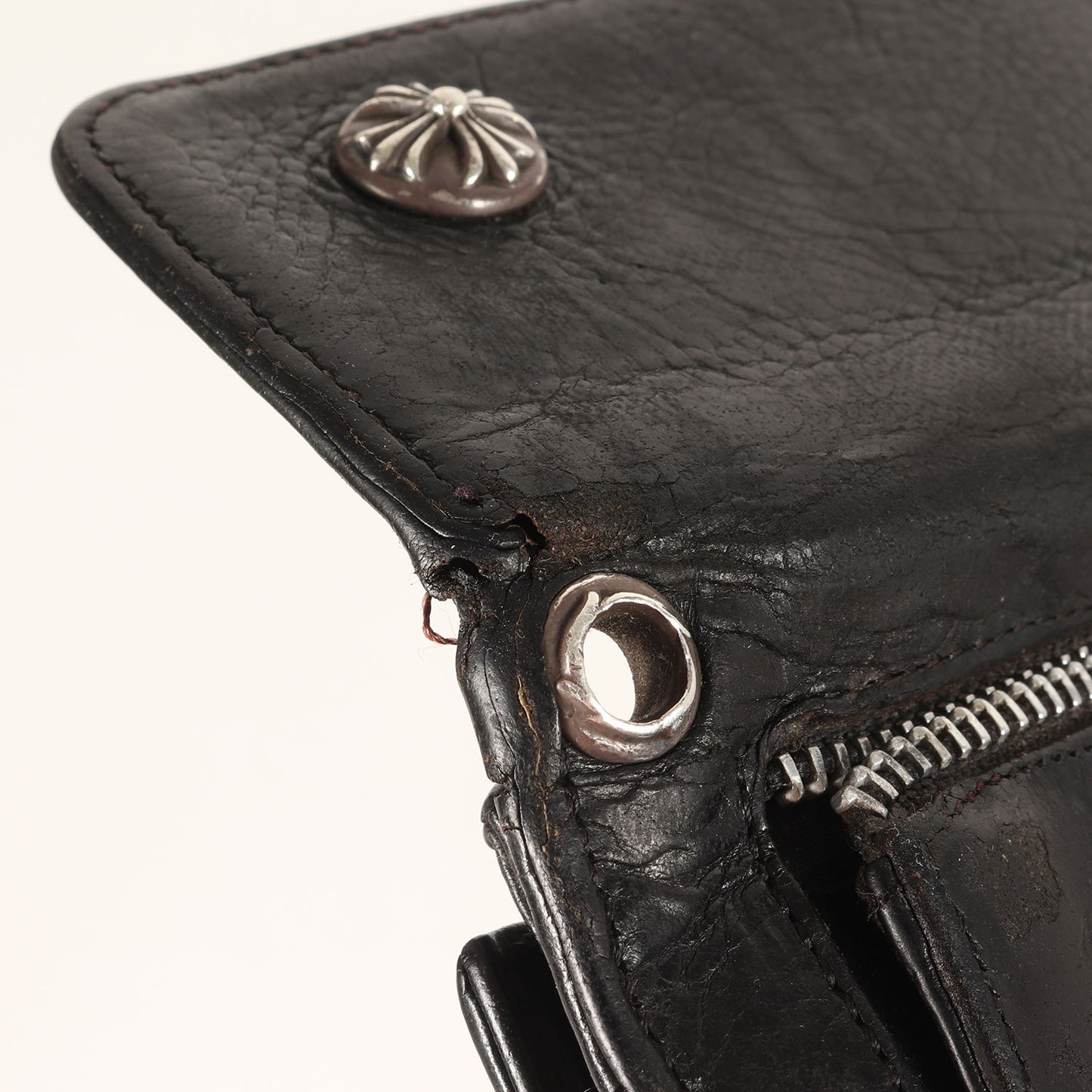 クロスボタン ウェーブ ヘビーレザー ロングウォレット / 長財布(WAVE WALLET CROSS BUTTON)