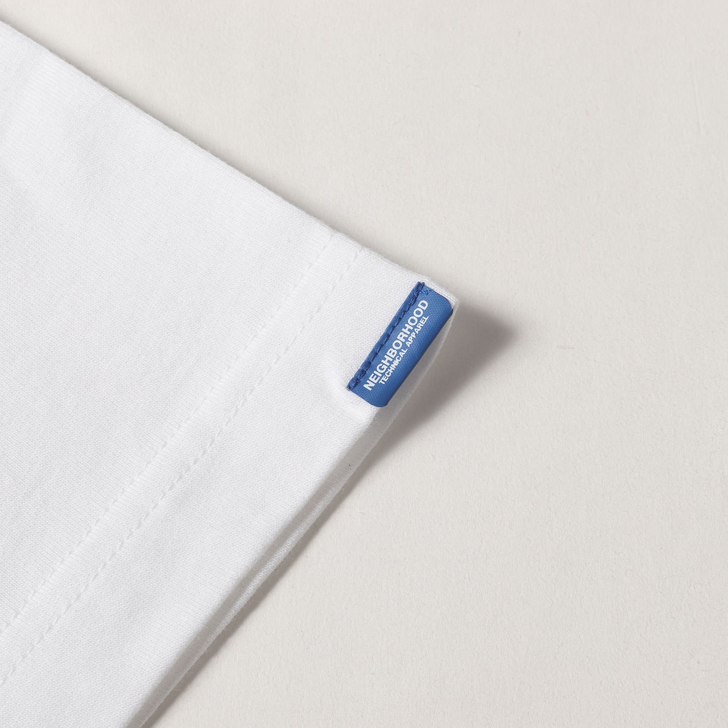 ×fragment design パロディーロゴ Tシャツ(TR6 / C-TEE. SS)