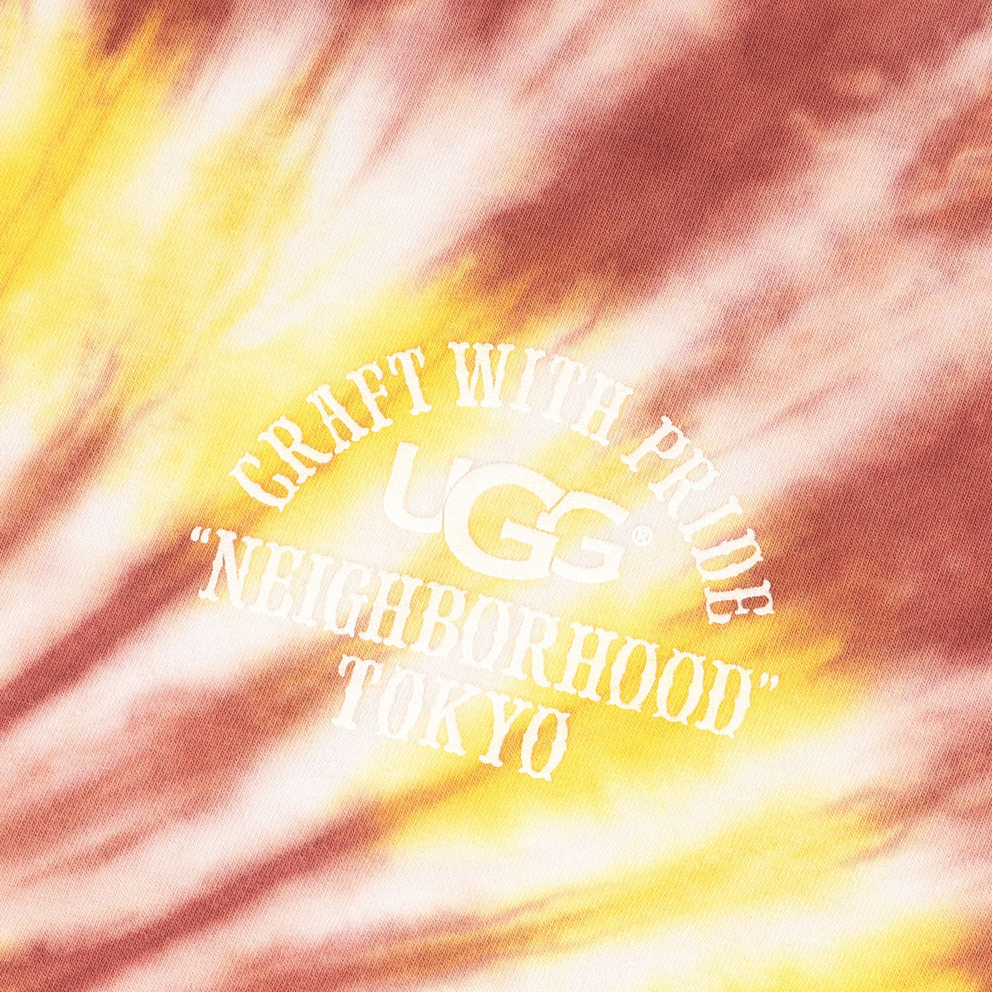 ×UGG 発泡プリント タイダイ染め Tシャツ(NHUG . DYE / C-CREW . SS)
