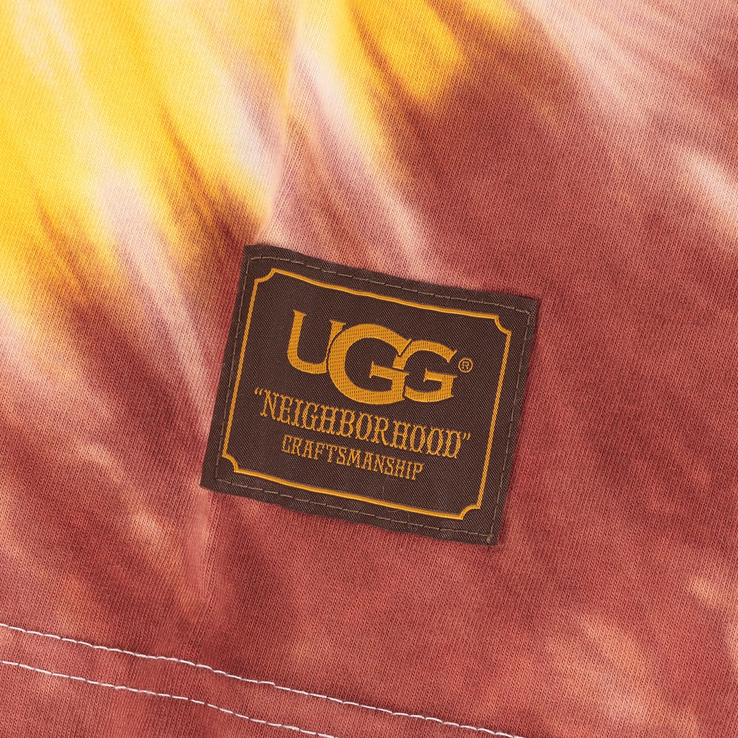 ×UGG 発泡プリント タイダイ染め Tシャツ(NHUG . DYE / C-CREW . SS)