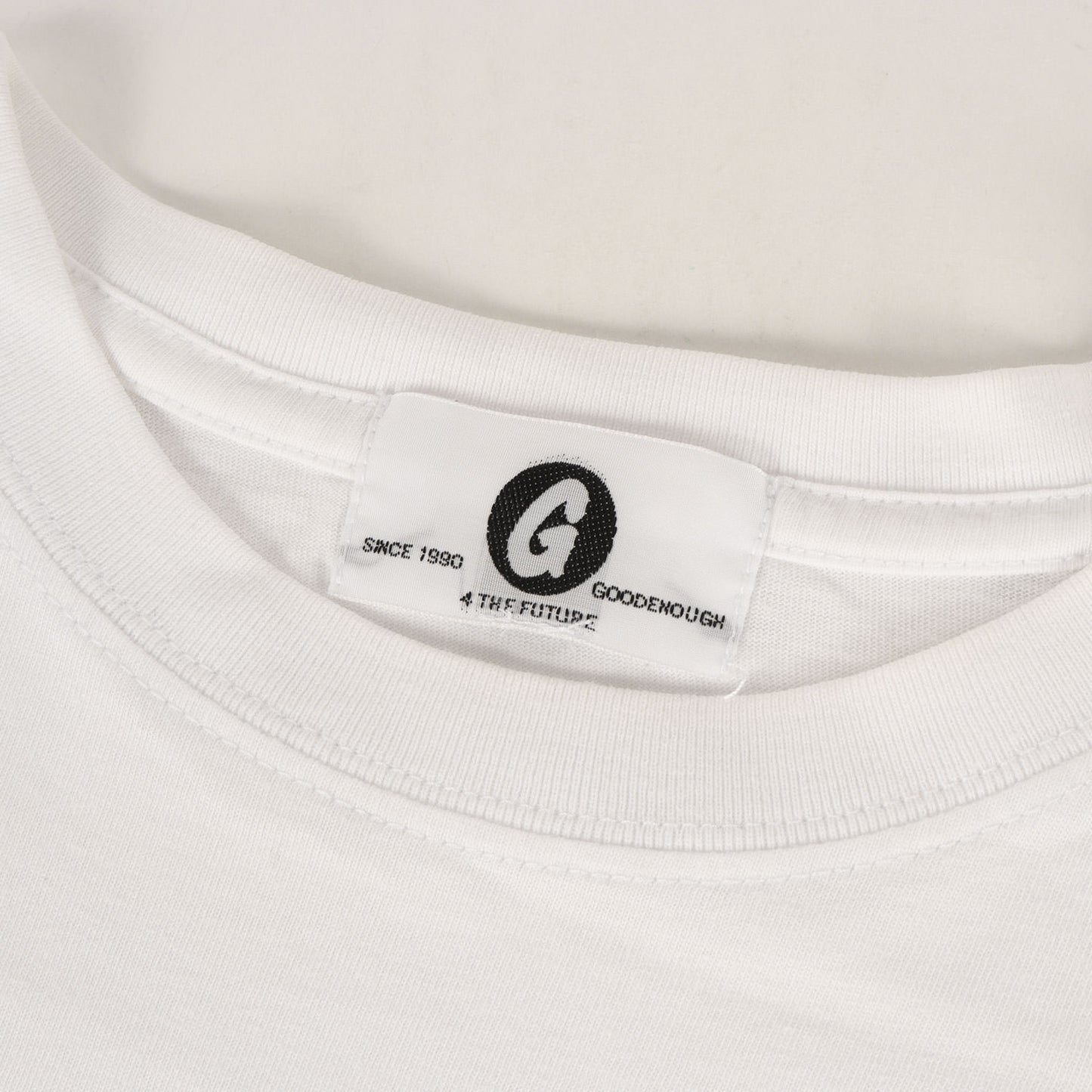 ×fragment design クラシックロゴ ポケット Tシャツ