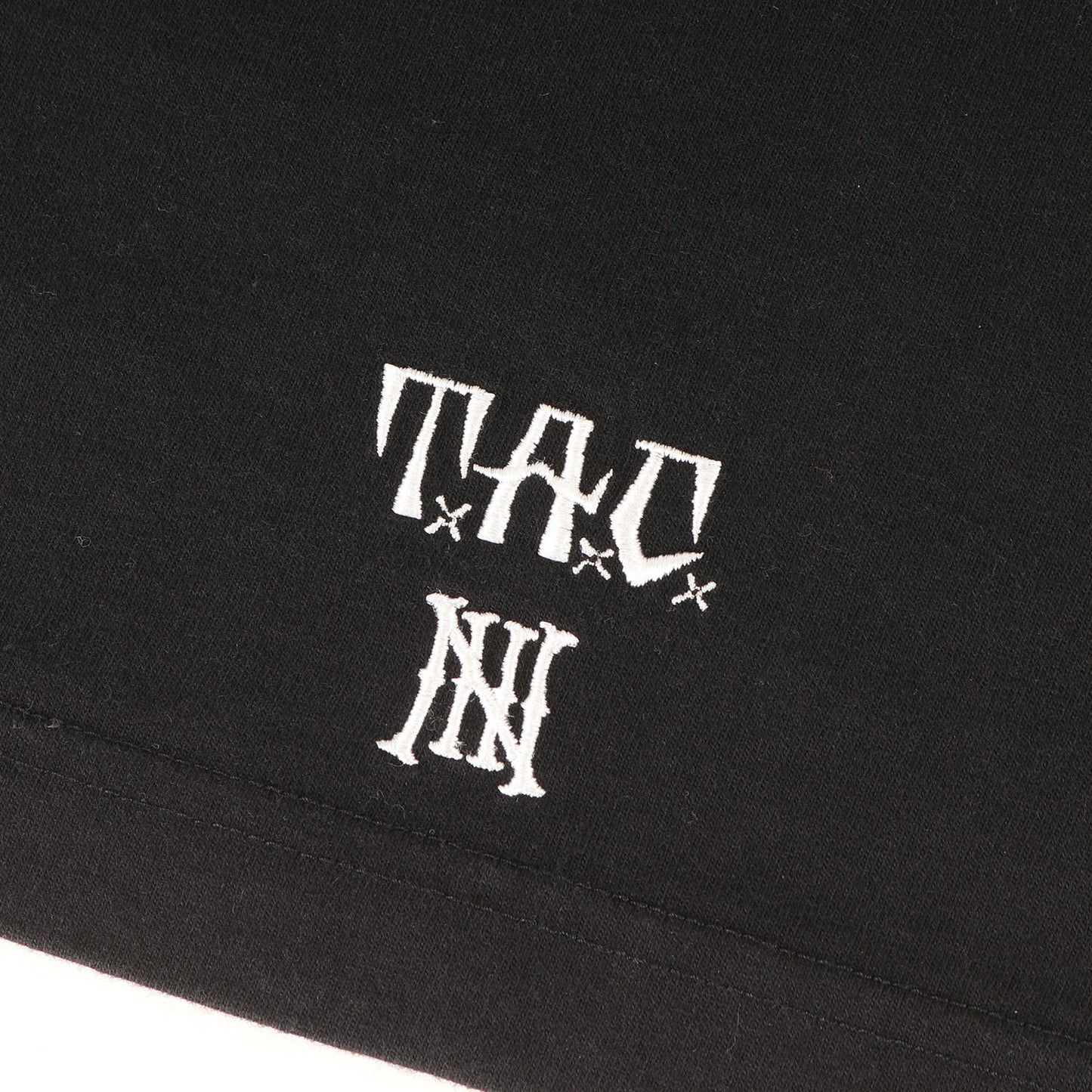 ×TRIPLE ACE CLUB グラフィック プリントTシャツ(NHTA. VATOS / C-TEE. SS)