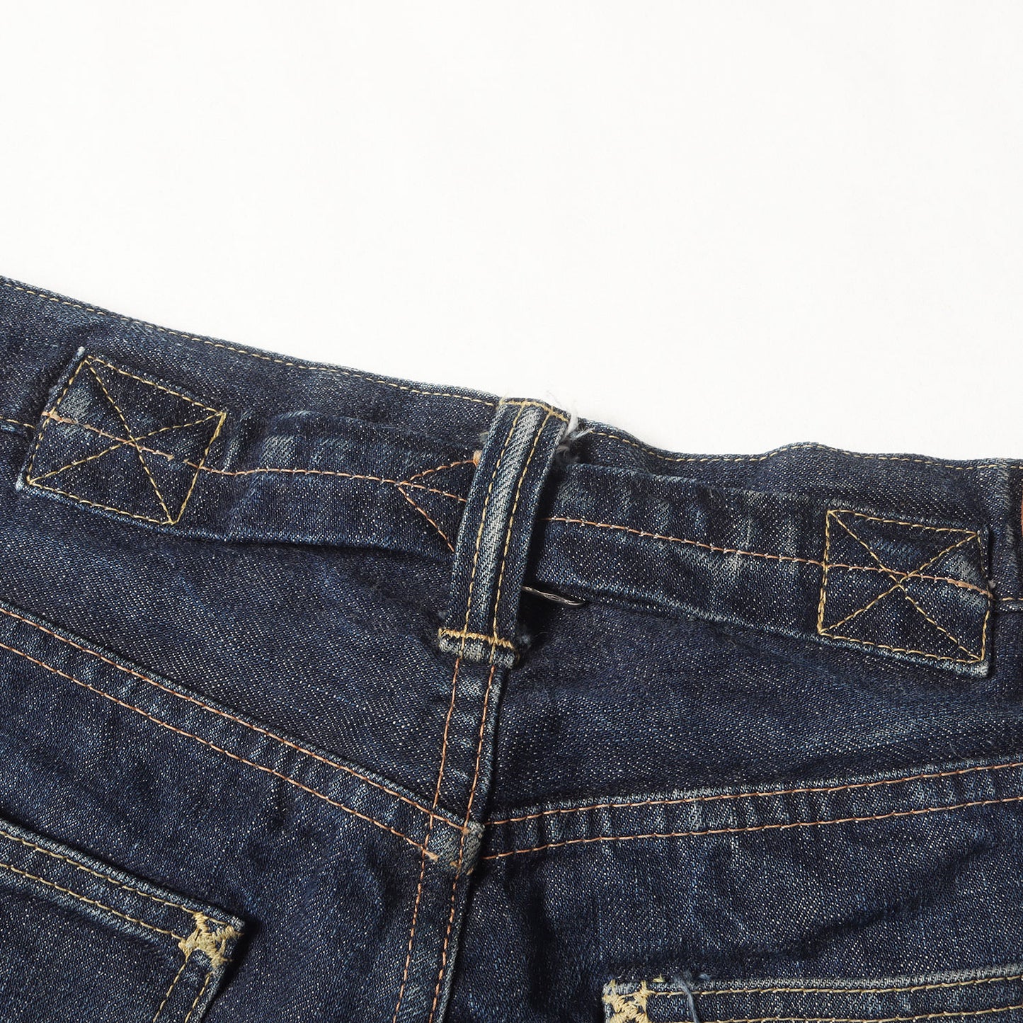 シンチバック付き セルビッチ デニムパンツ