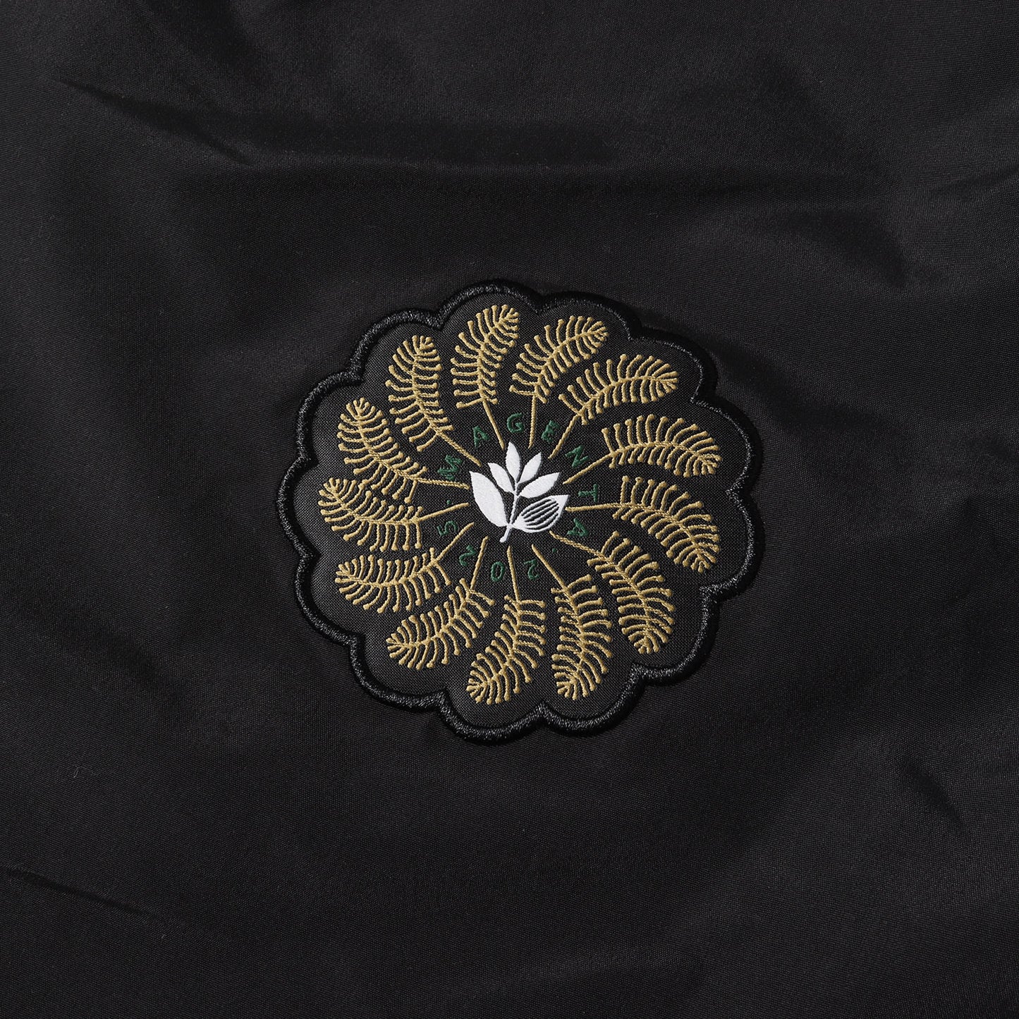 Vネック プルオーバー トップ(TRES TECH V NECK)