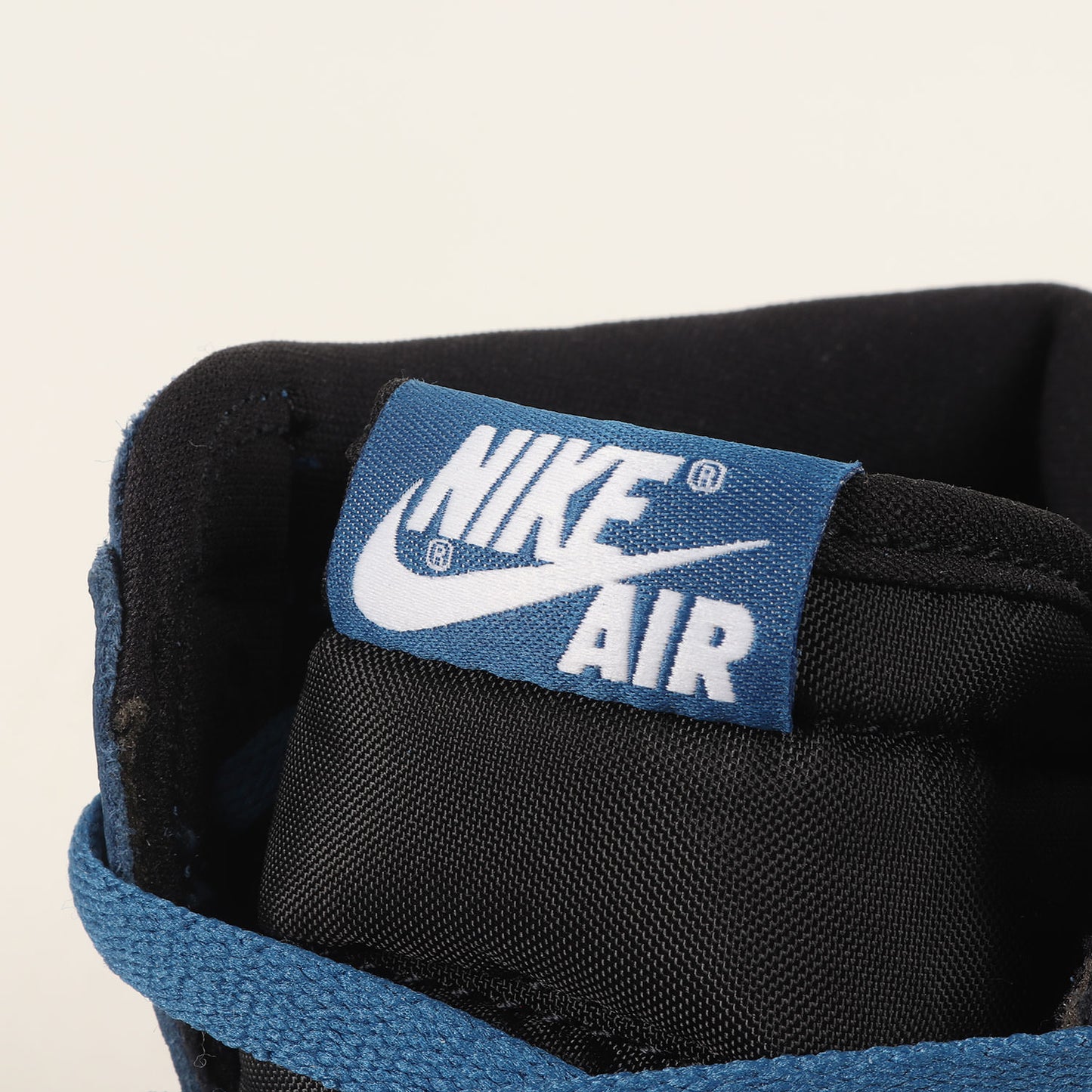 AIR JORDAN 1 RETRO HIGH OG DARK MARINA BLUE (555088-404)