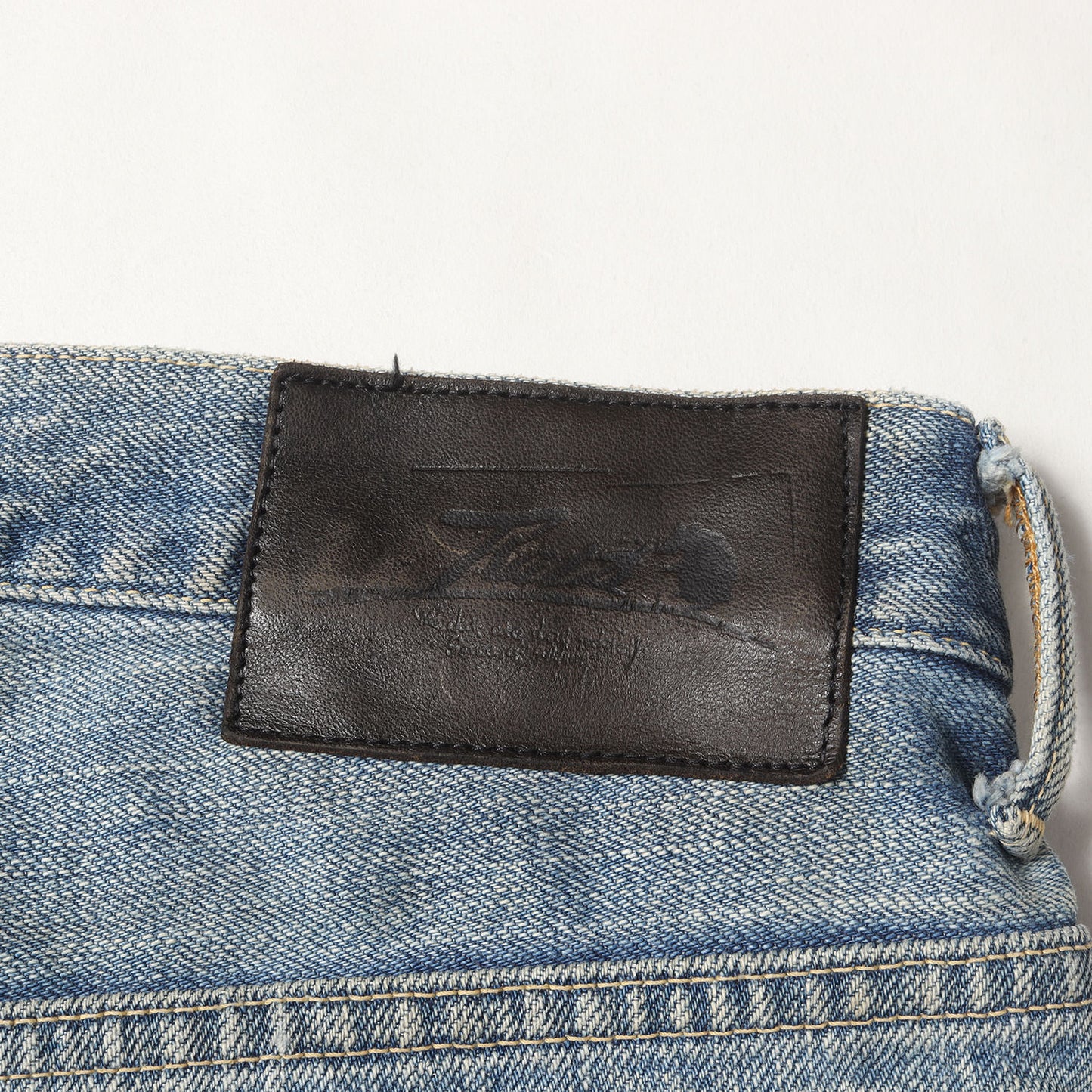 NOMADSパッチ付き ダメージ加工 デニムパンツ