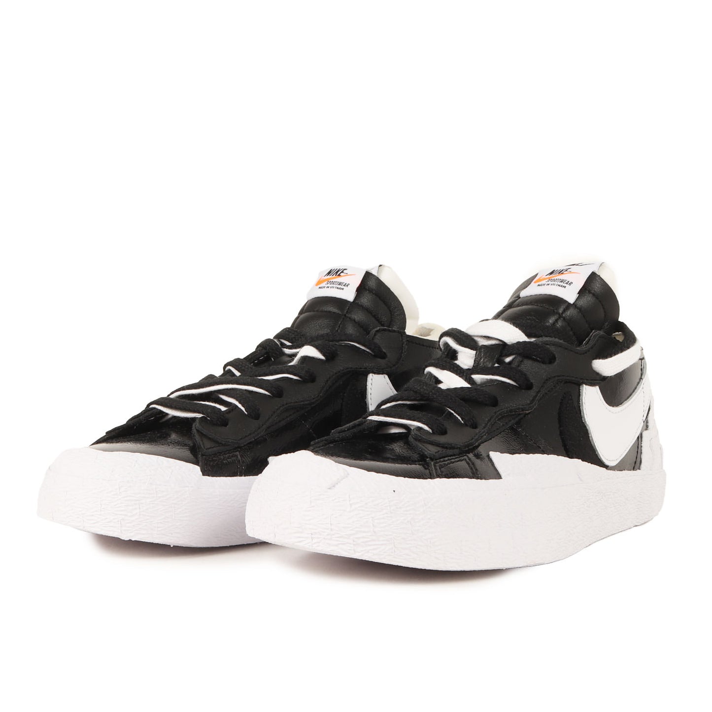 22SS ×NIKE BLAZER LOW / SACAI BLACK PATENT (DM6443-001)