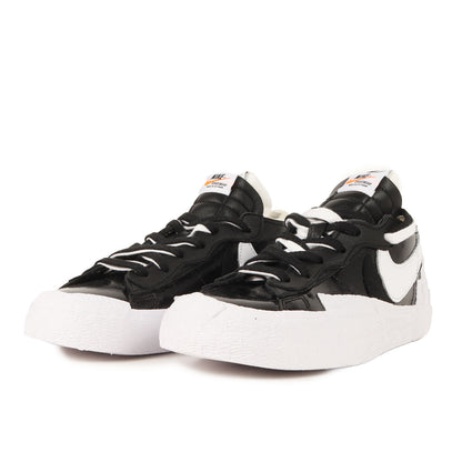 22SS ×NIKE BLAZER LOW / SACAI BLACK PATENT (DM6443-001)