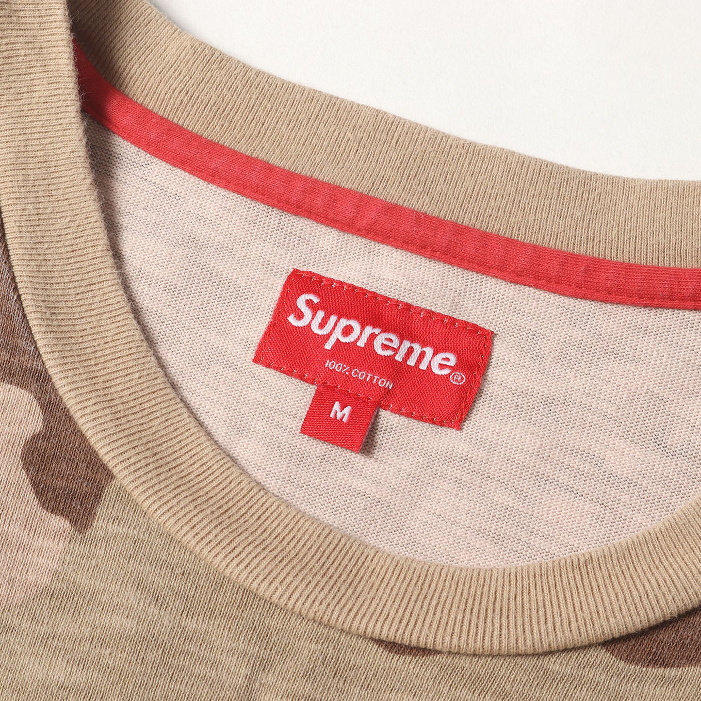 チョコチップデザートカモ ポケット付き ヘビーウェイト Tシャツ(Pocket Tee)