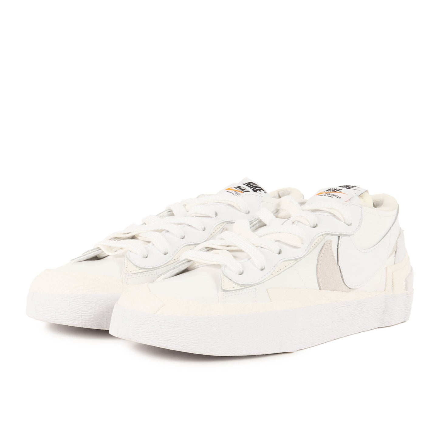 22SS ×NIKE BLAZER LOW / SACAI WHITE PATENT (DM6443-100)