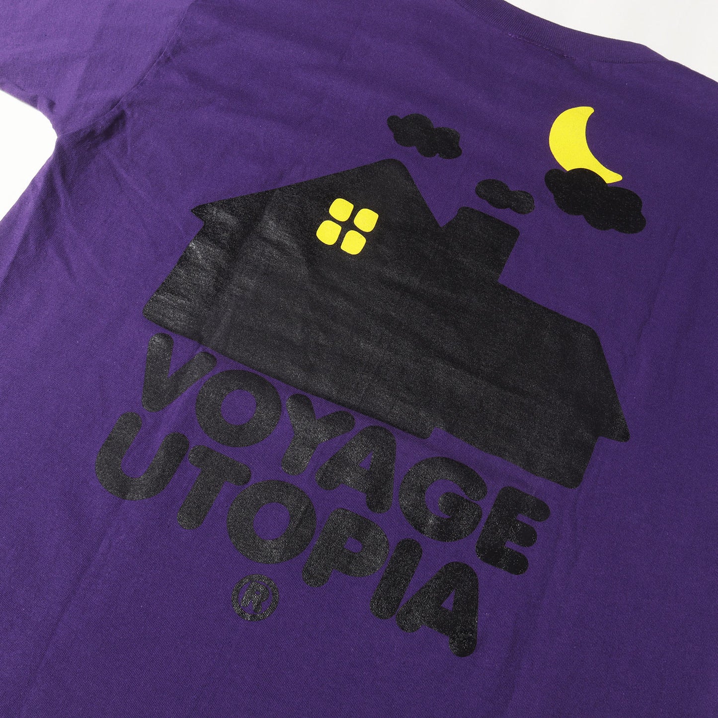 ×VOYAGE UTOPIA グラフィック Tシャツ