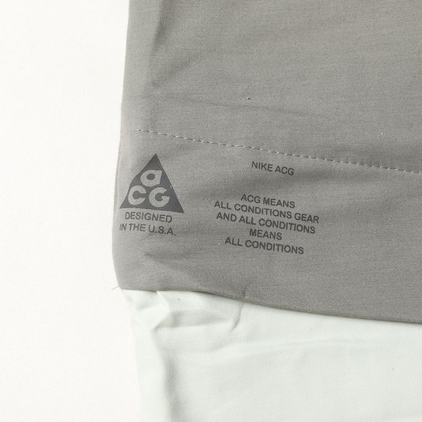 NikeLab ACG ストレッチ ワイドテーパード クロップドパンツ(ALPINE CROPPED PANT)