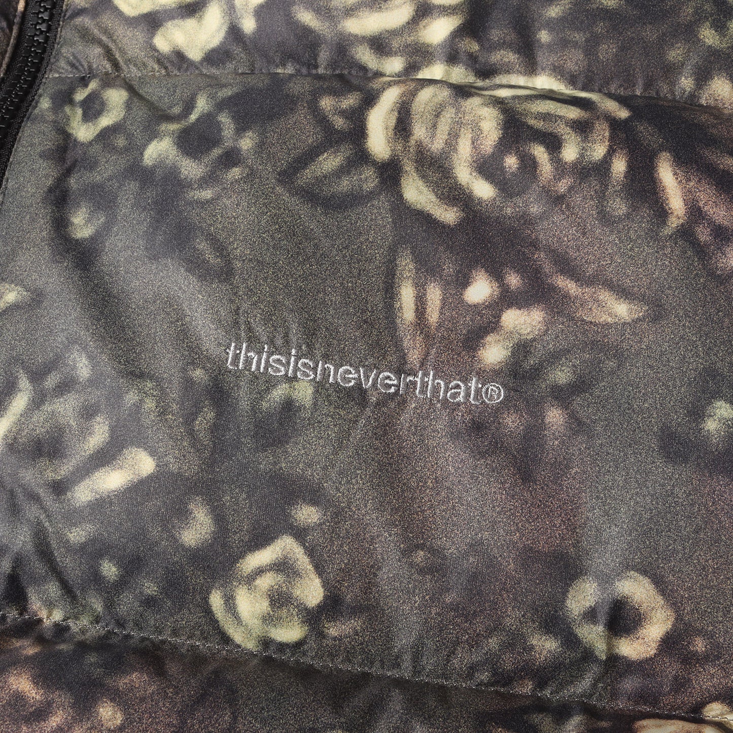 フラワー柄 ナイロンダウンジャケット(PERTEX T Down Jacket)
