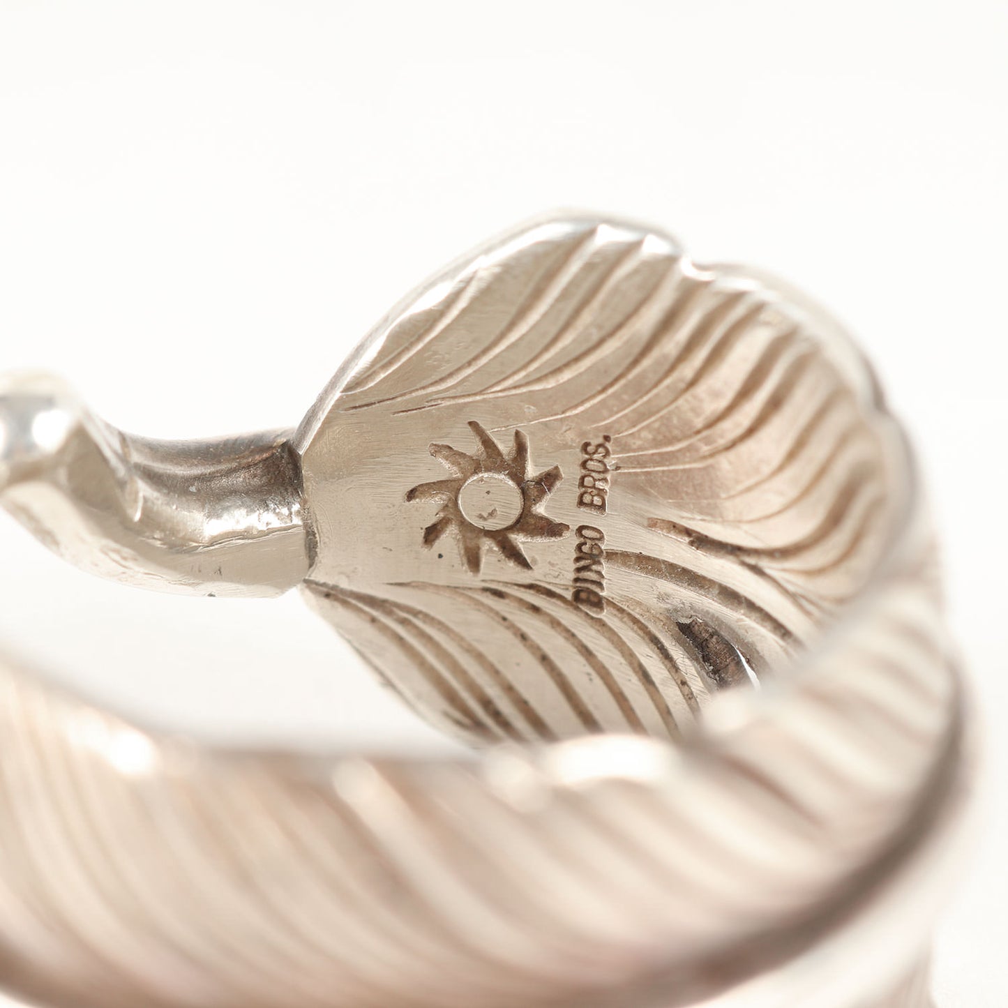 フェザーリング