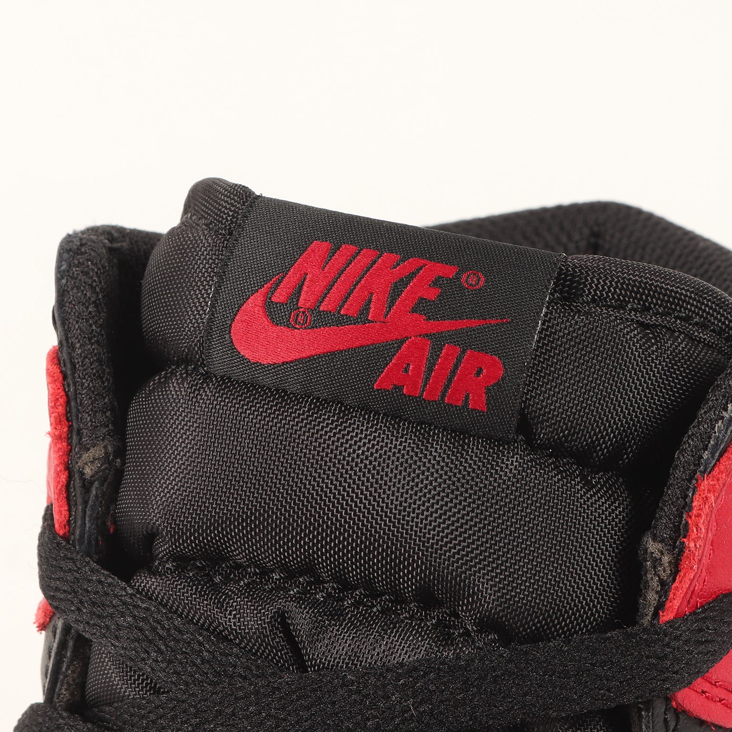 AIR JORDAN 1 RETRO HIGH OG BRED TOE (555088-610)