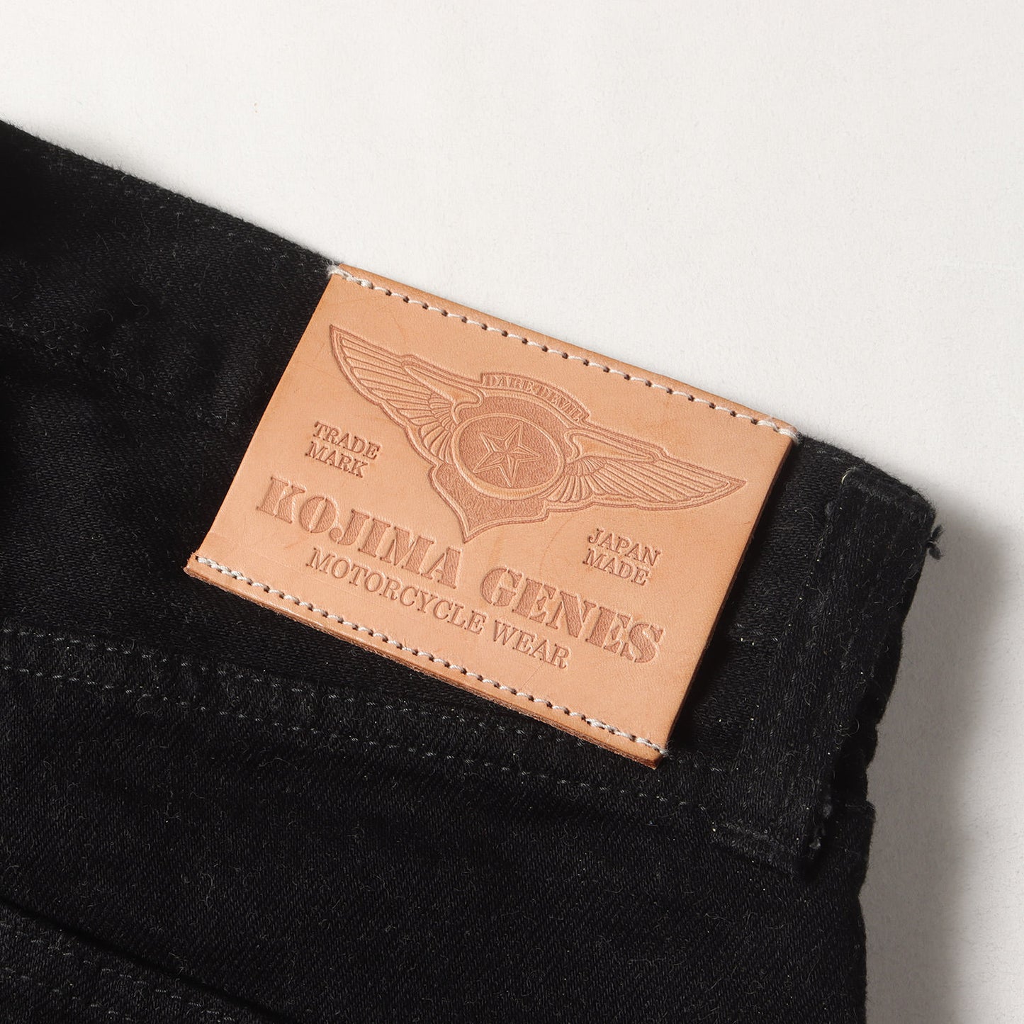 ケブラー ブーツカット ブラック デニムパンツ